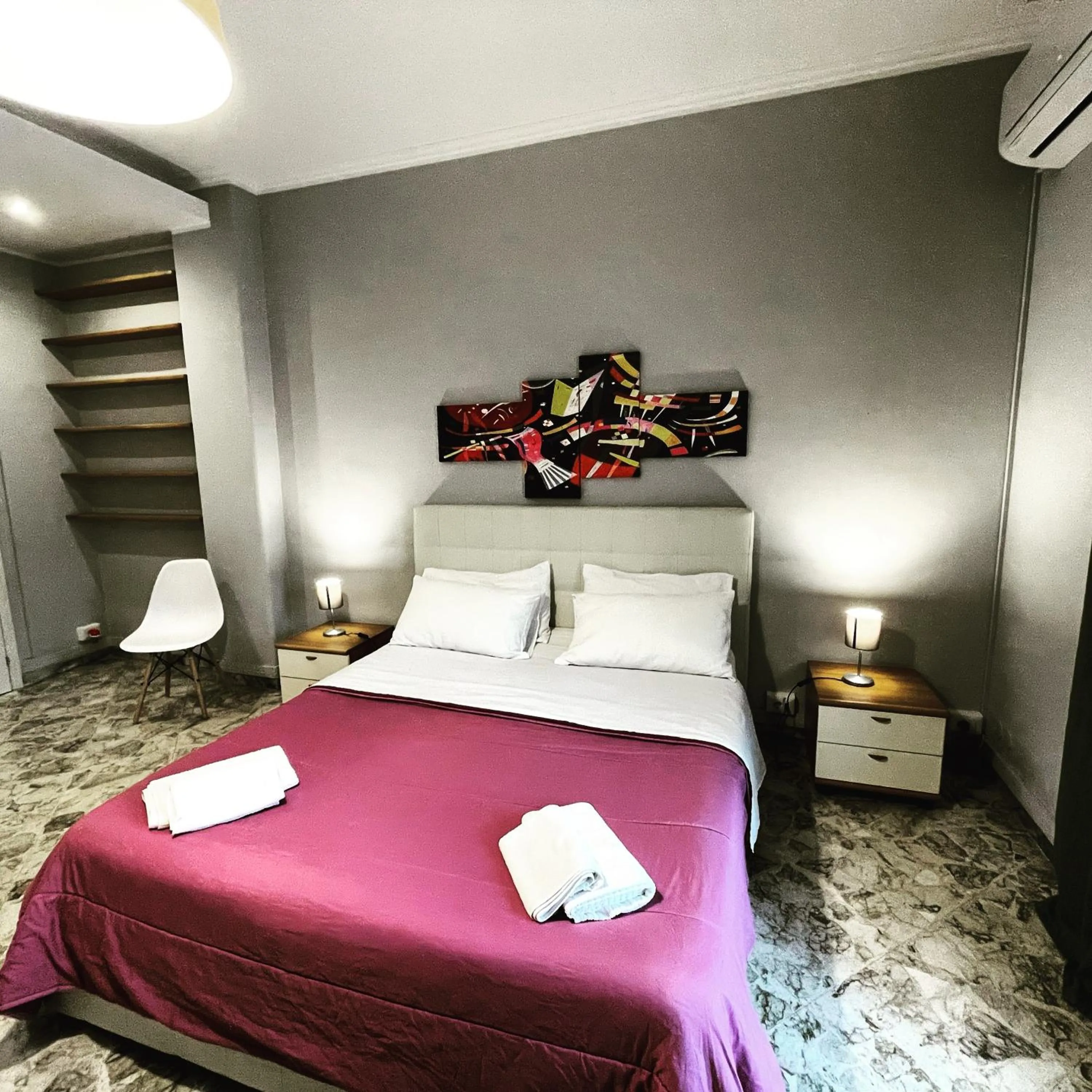 Bed in ROOM 110 BARI -guesthouse-