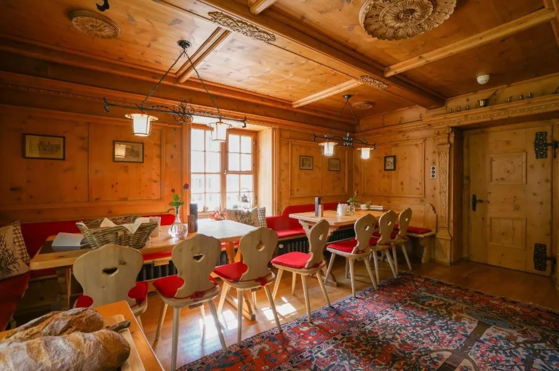 Restaurant/places to eat in Gasthaus & Hotel Berninahaus