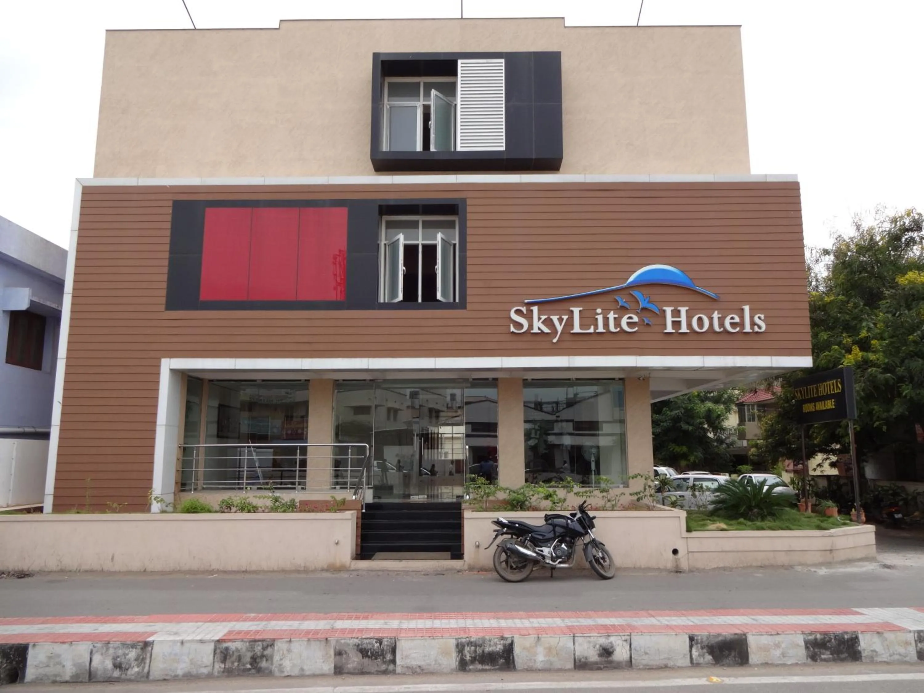 Property building in Hotel Sky Lite