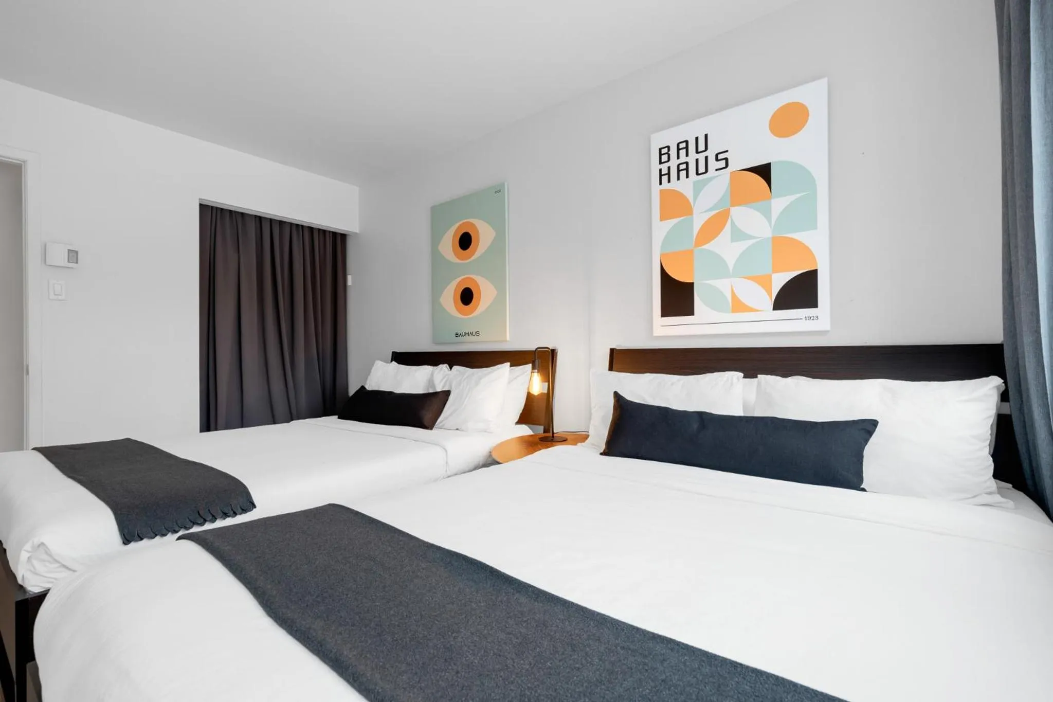 Bed in LiV MTL Urban