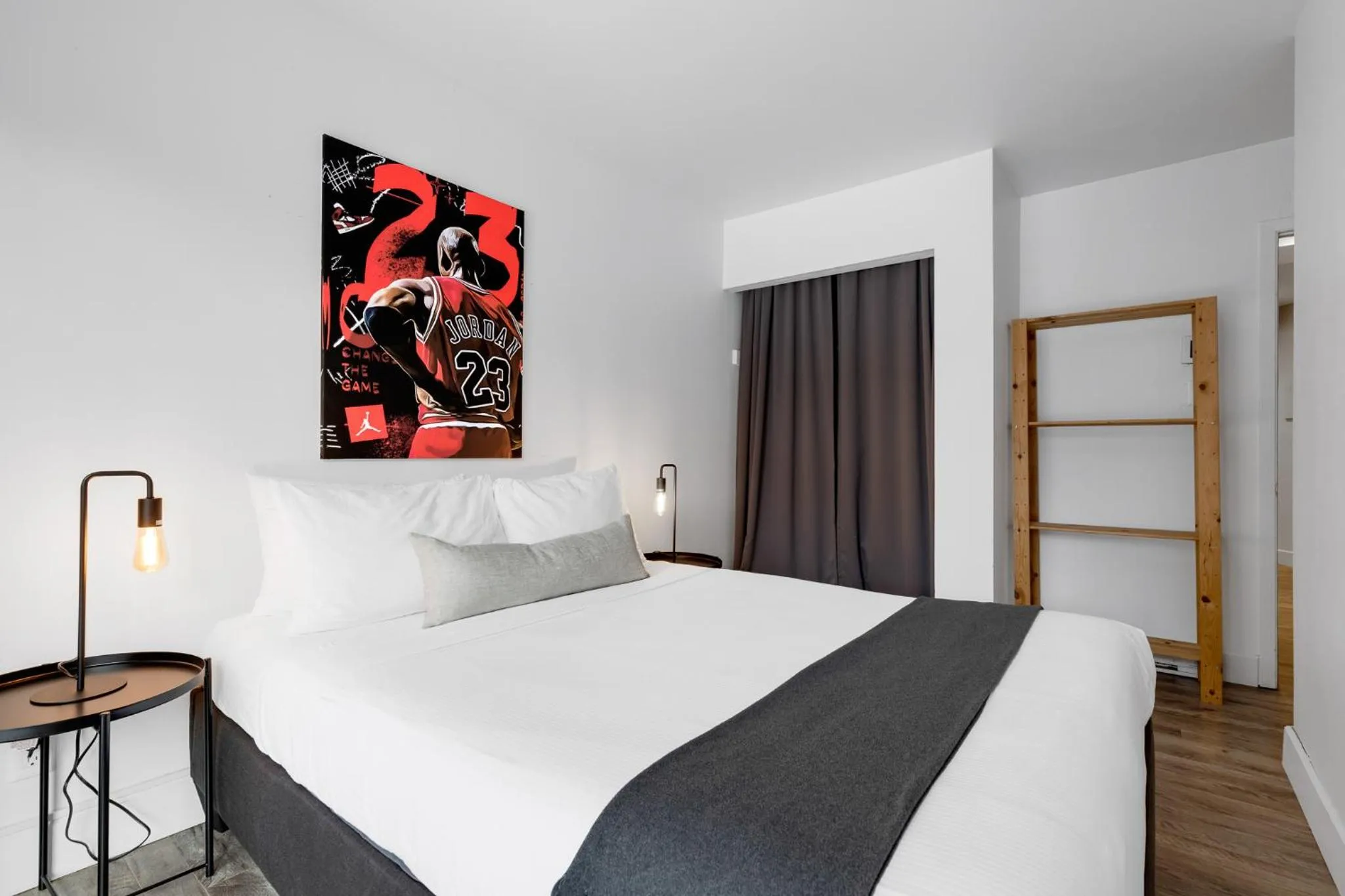 Bed in LiV MTL Urban