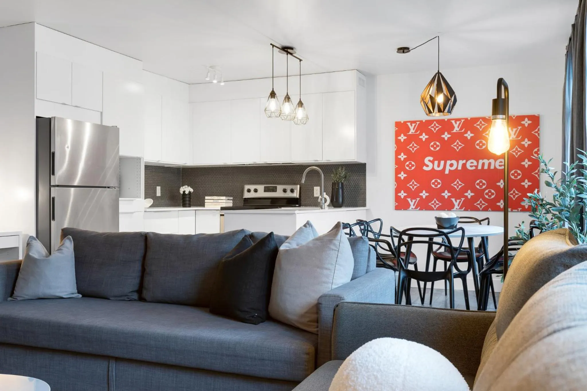 Kitchen or kitchenette in LiV MTL Urban