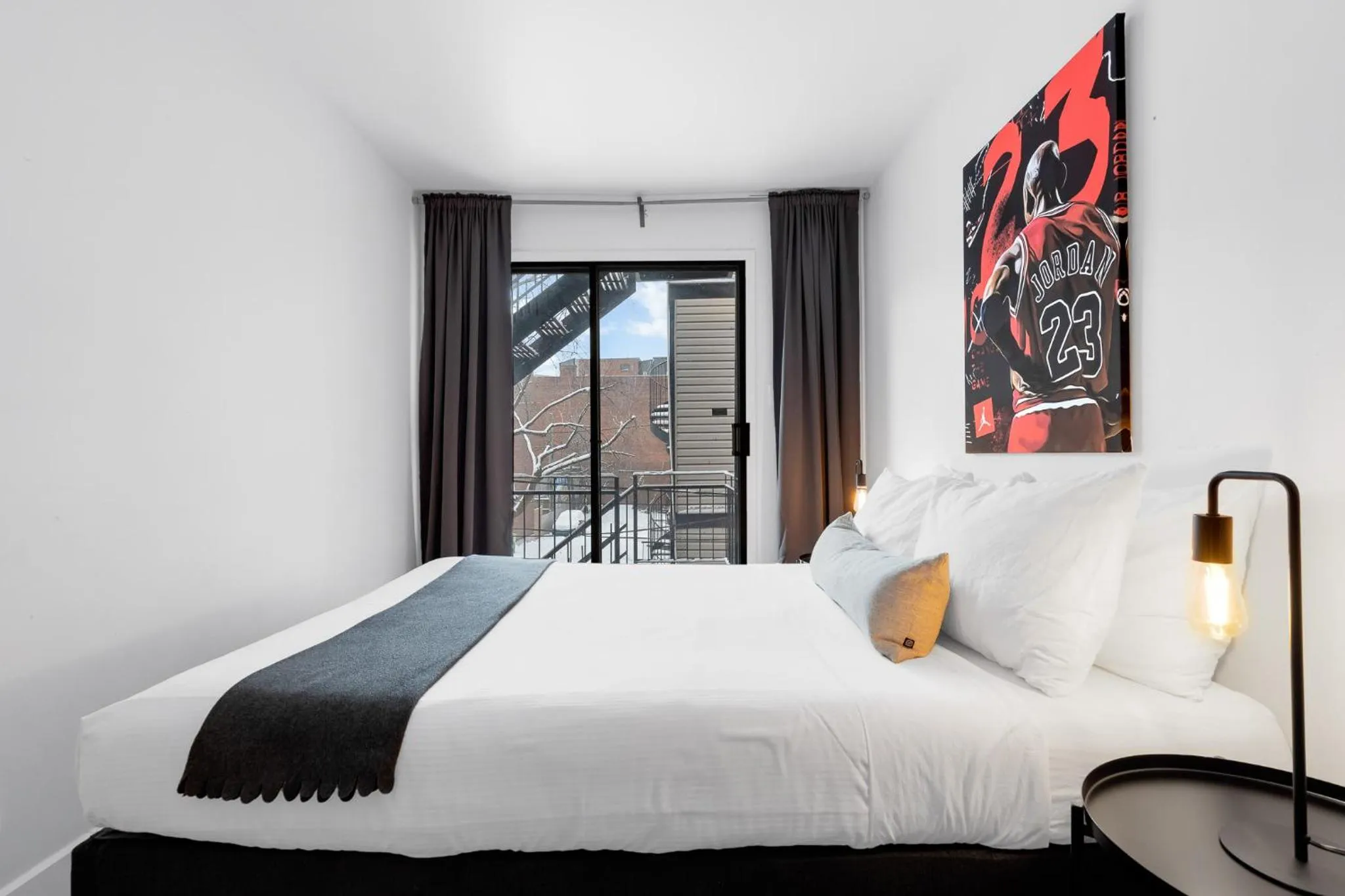 Bed in LiV MTL Urban