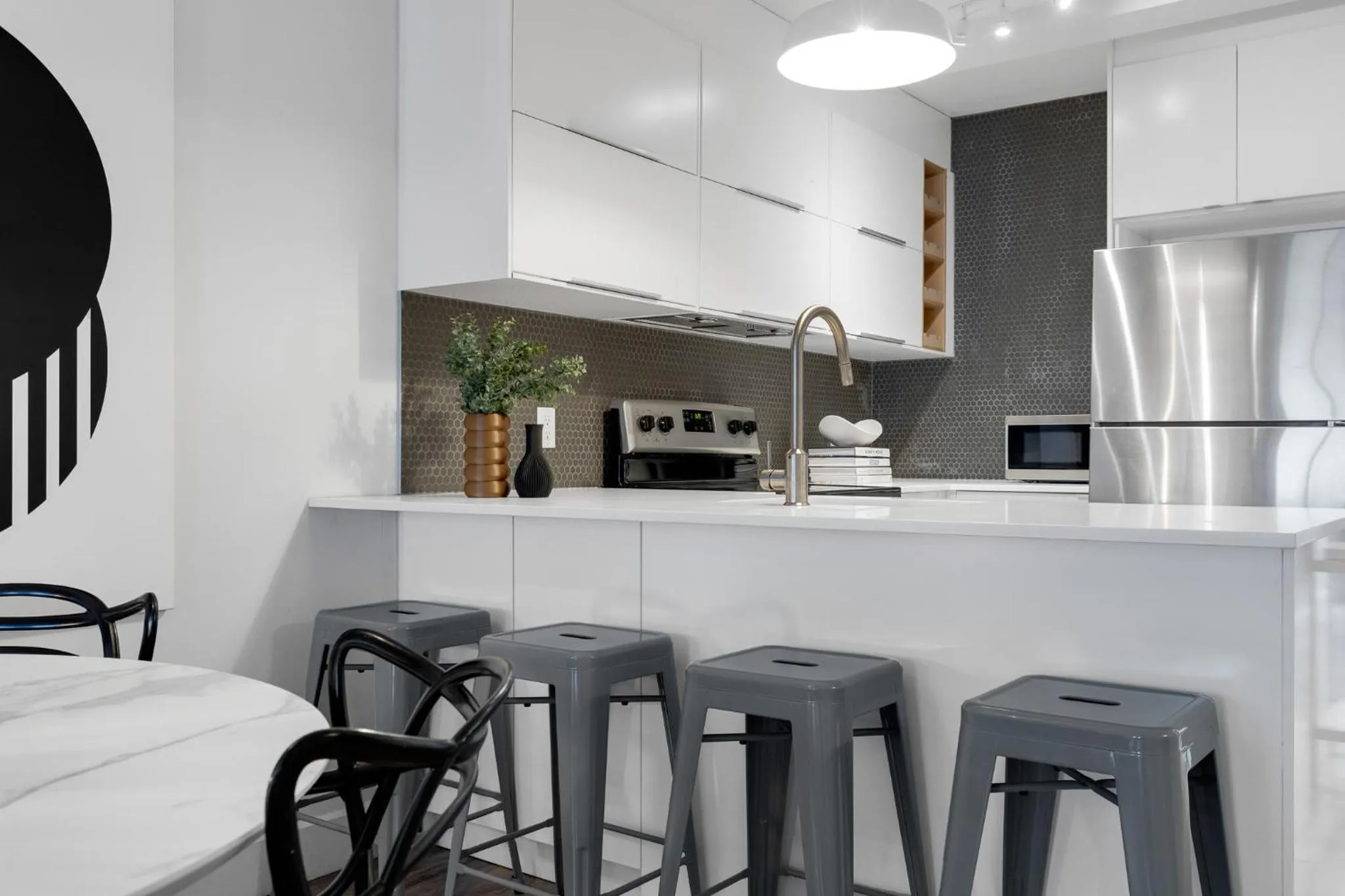 Coffee/tea facilities in LiV MTL Urban