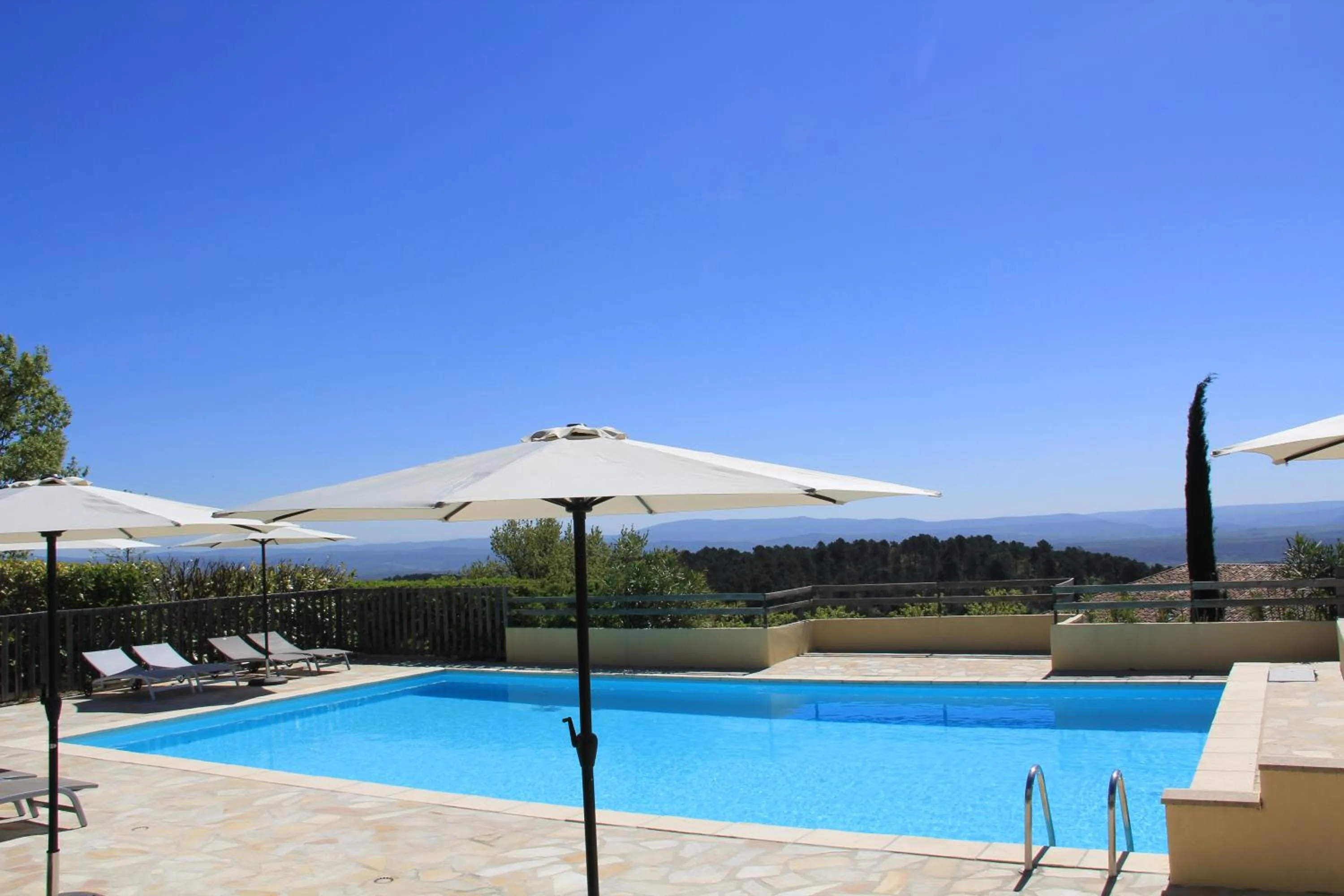 Swimming pool in La Bastide de Sanilhac
