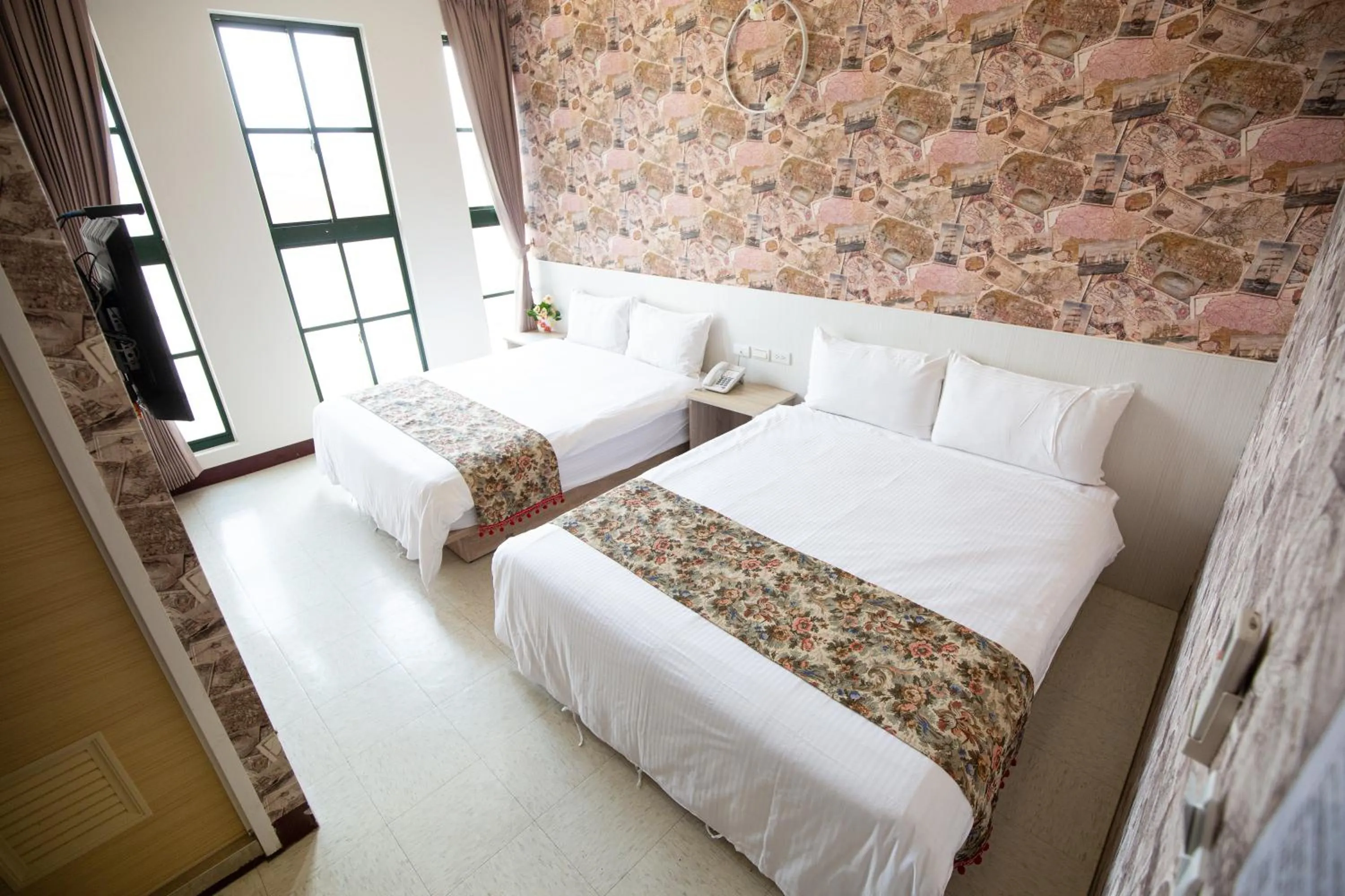 Bed in Jia-Jia Business Hotel