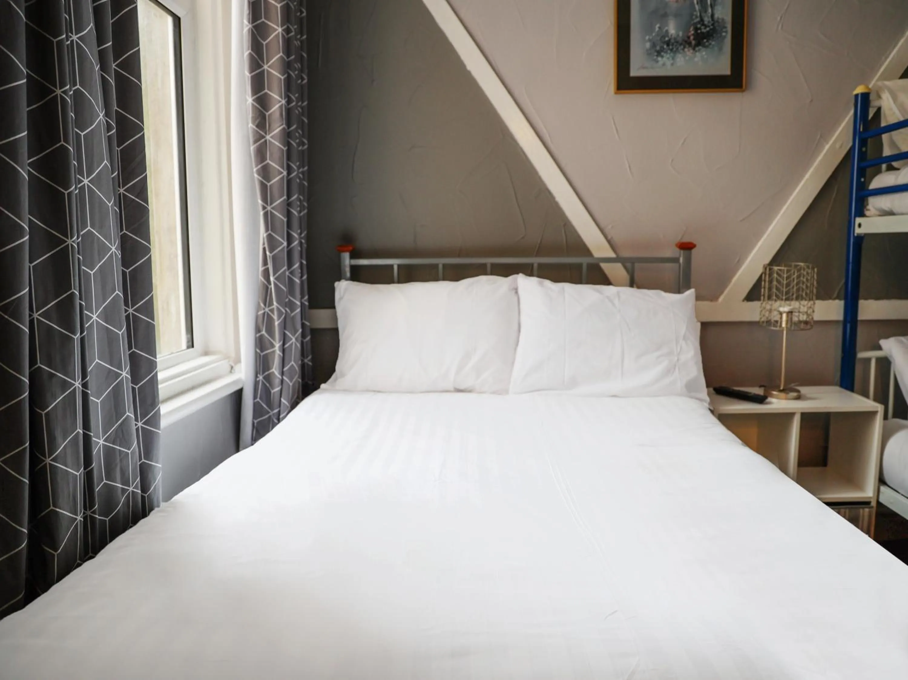Bedroom, Bed in The Shores Hotel, Central Blackpool