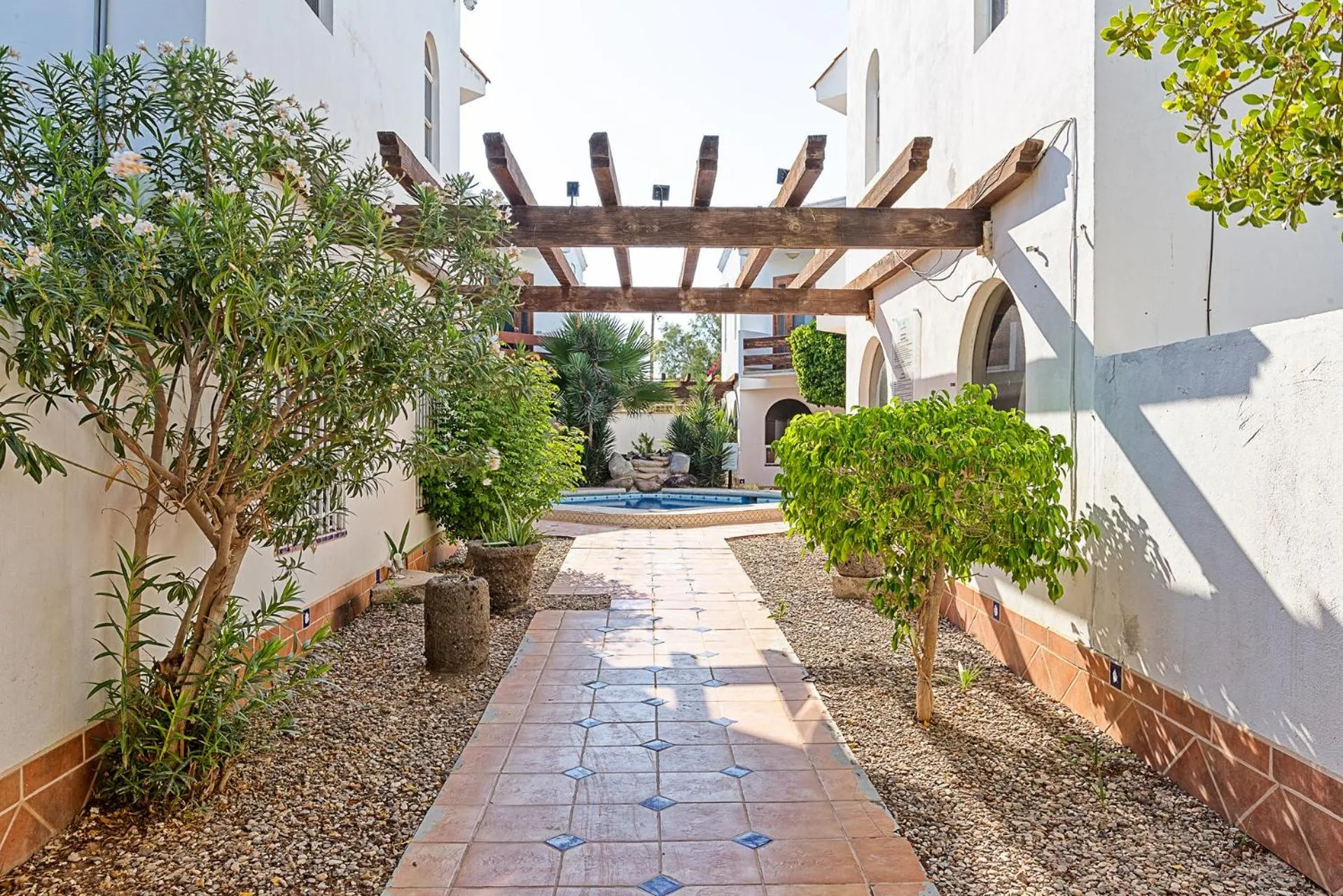 Facade/entrance in Villa Relax 3 by Kivoya