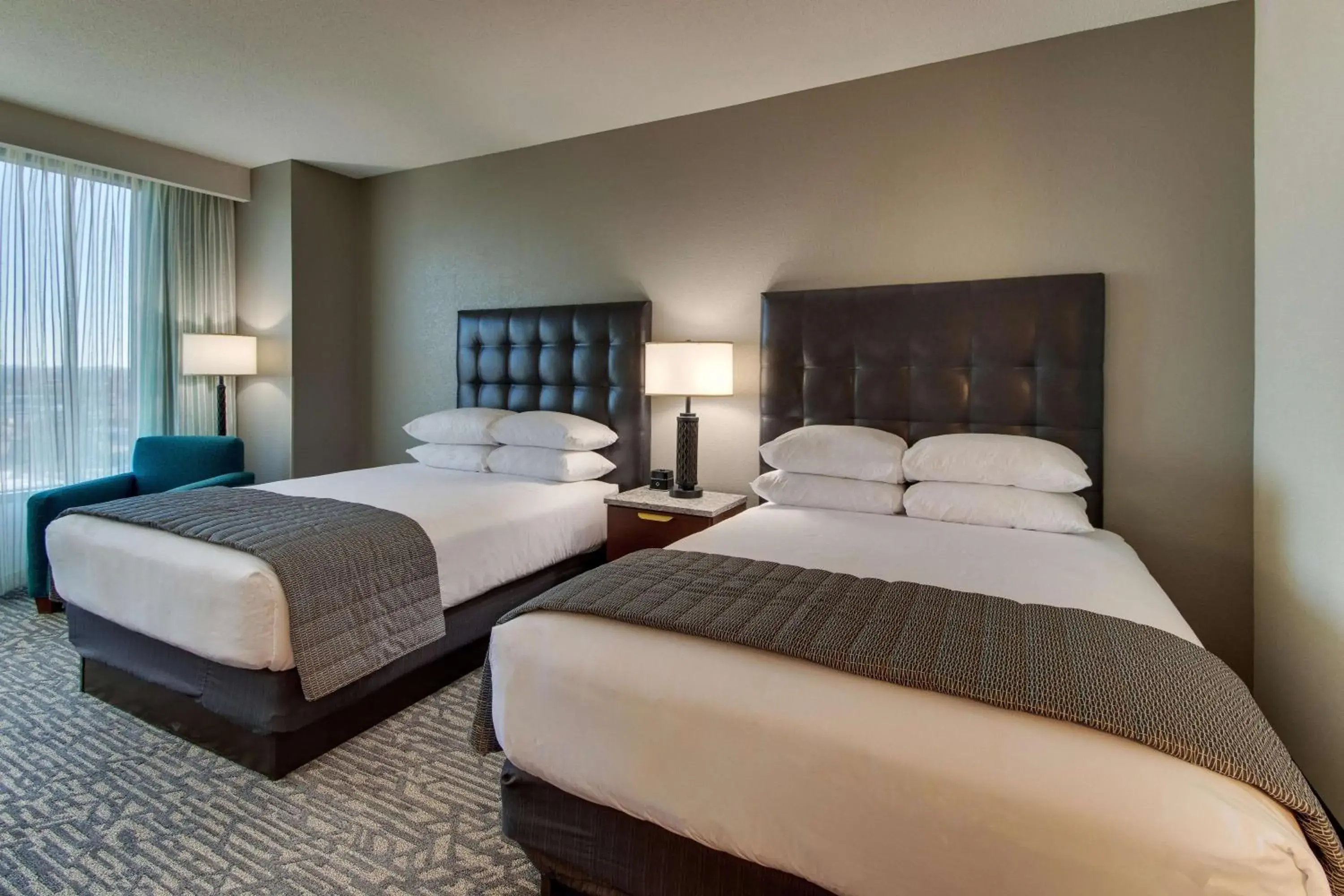 Superior Queen Room with Two Queen Beds in Drury Plaza Hotel Nashville Downtown Superior Queen Room with Two Queen Beds in Drury Plaza Hotel Nashville Downtown