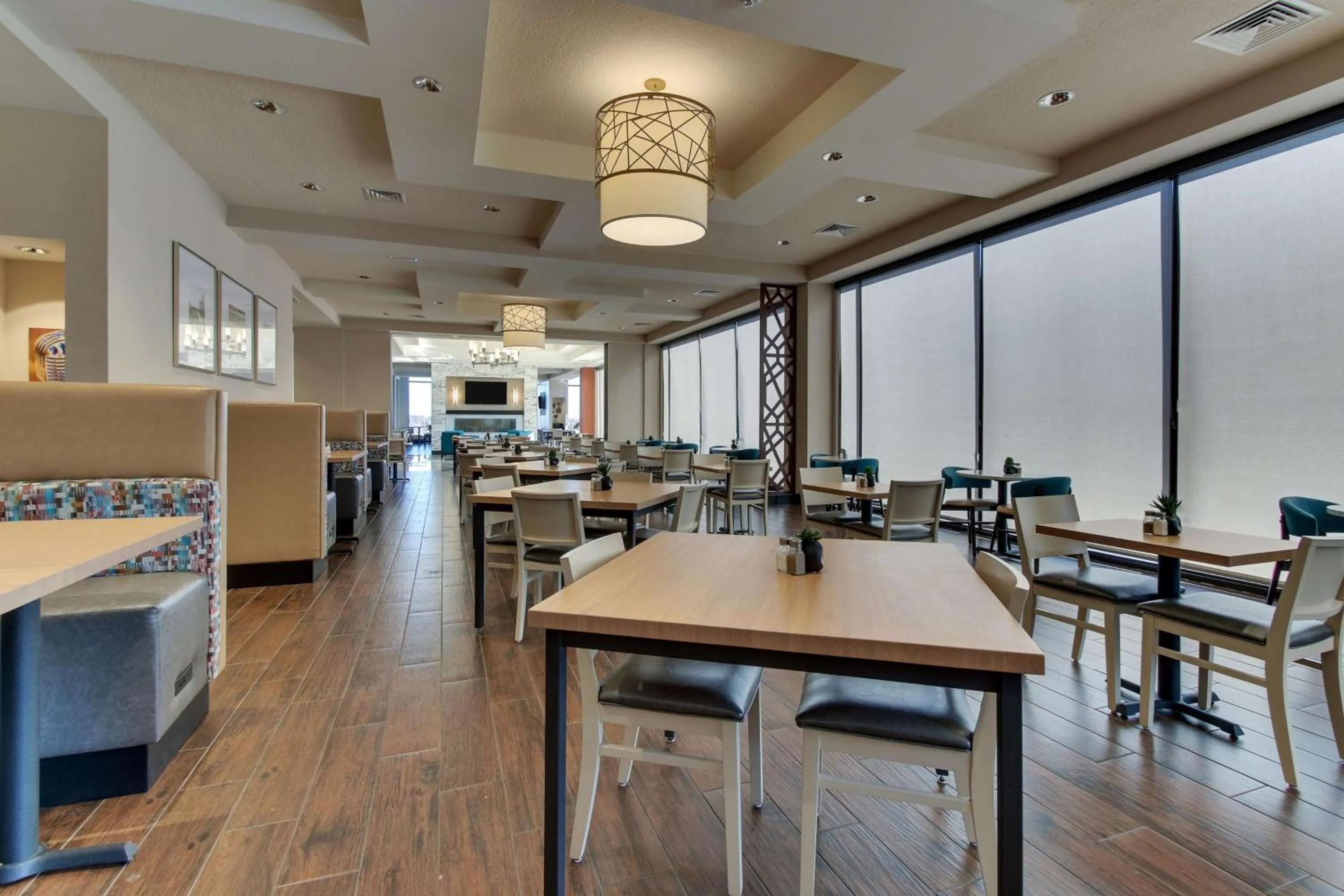 Breakfast in Drury Plaza Hotel Nashville Downtown