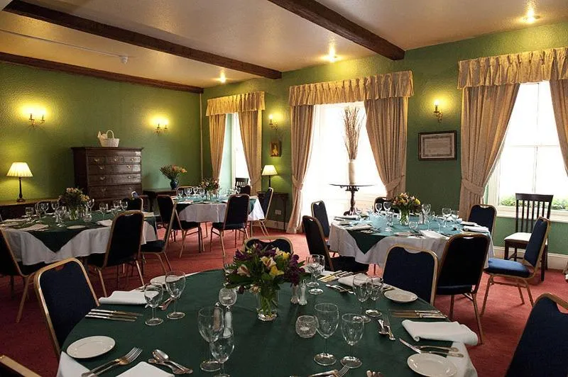 Restaurant/places to eat in Old Kings Arms Hotel