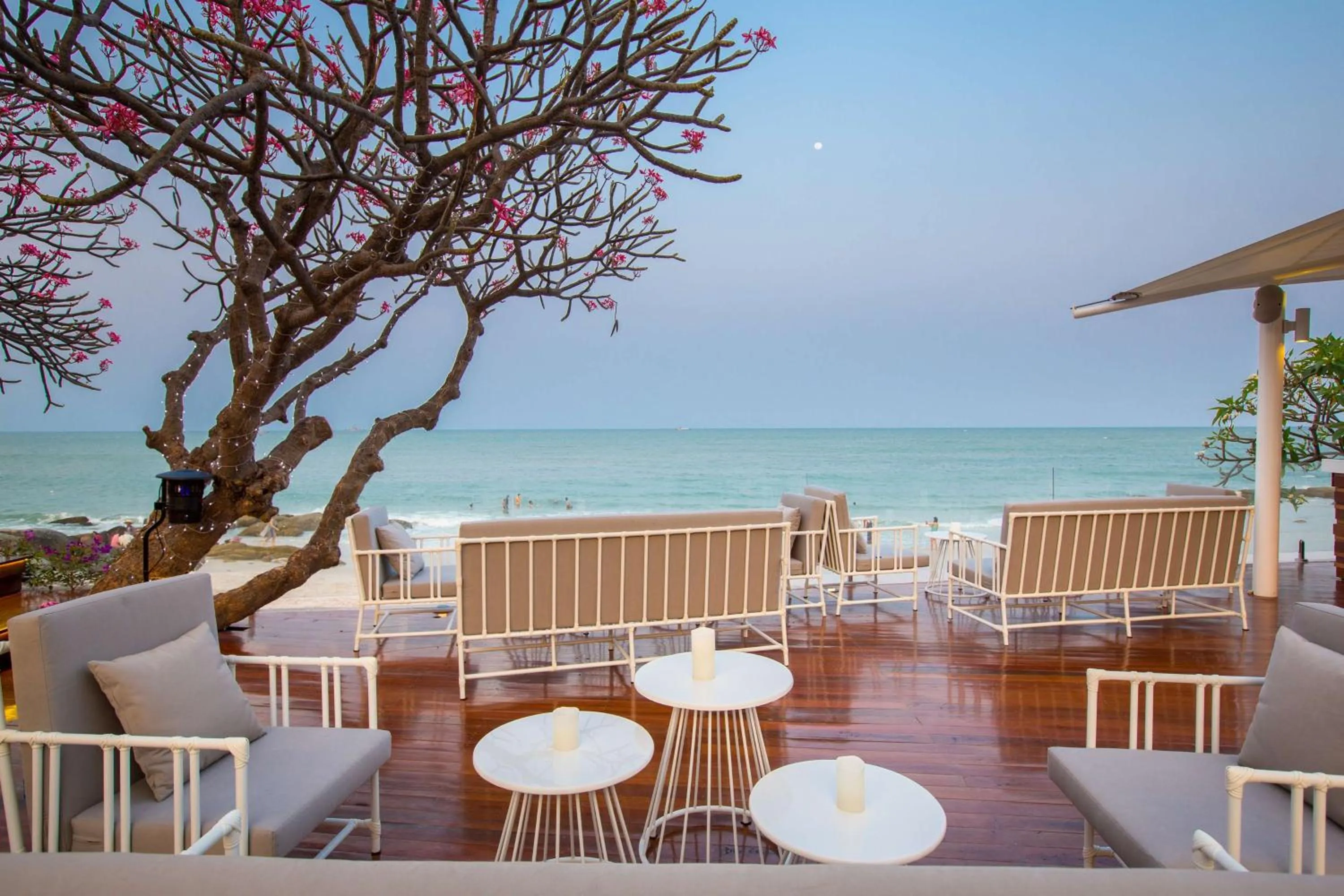Restaurant/places to eat in Hilton Hua Hin Resort & Spa