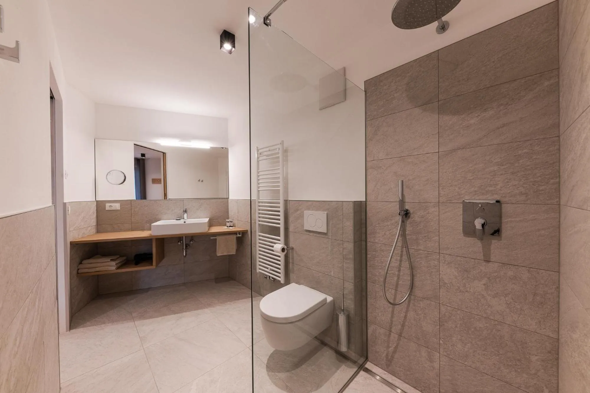 Shower in Aparthotel Abiná Lana Höhe