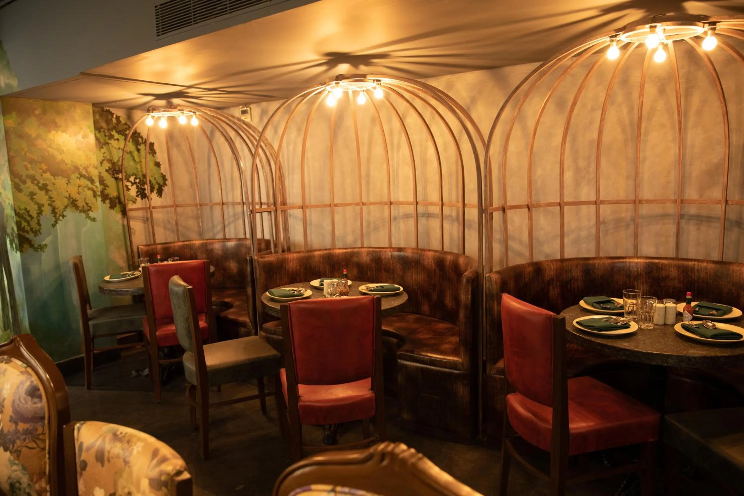 Restaurant/places to eat in Hotel Metropole