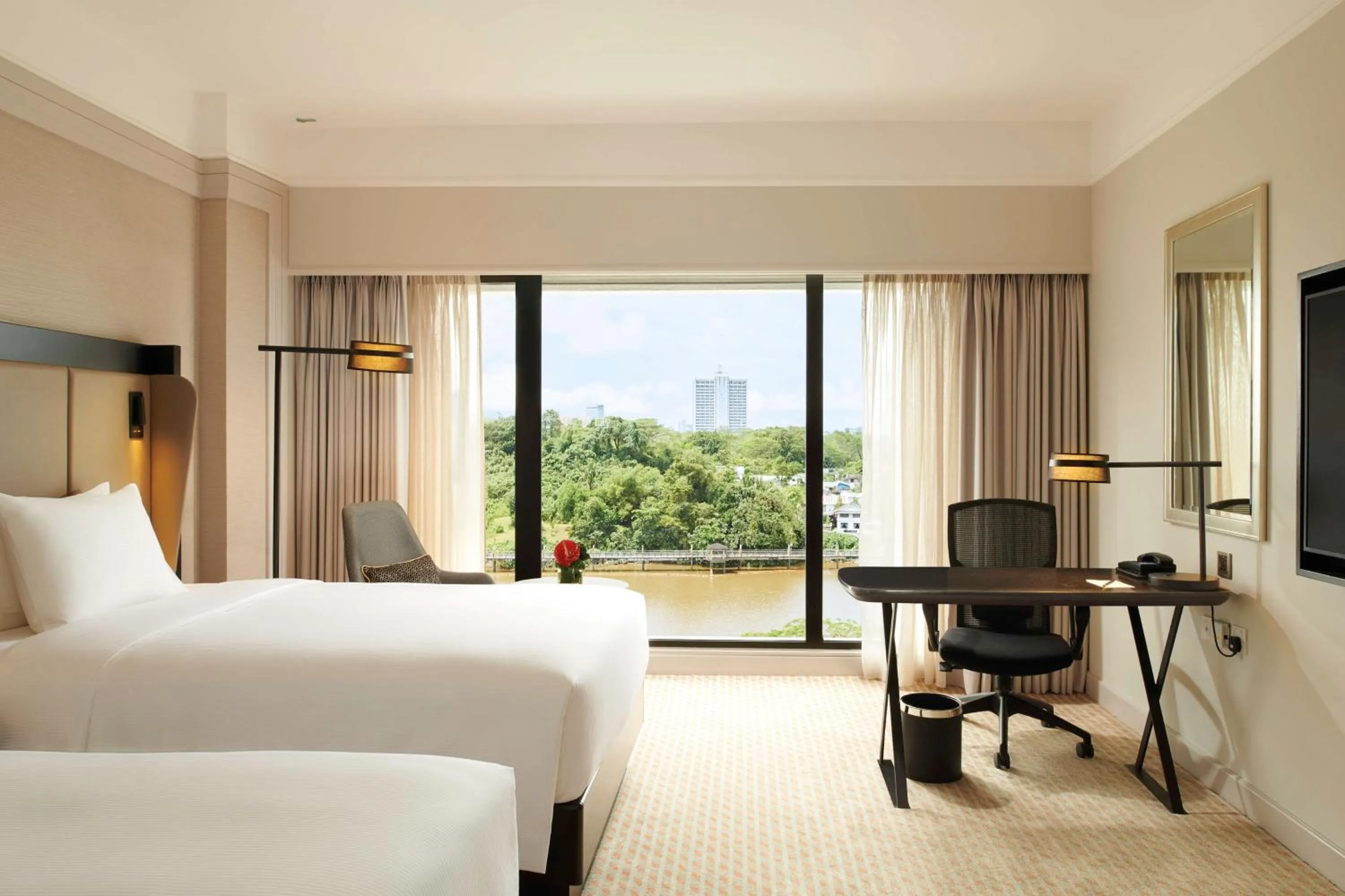 Bedroom, Bed in Hilton Kuching Hotel