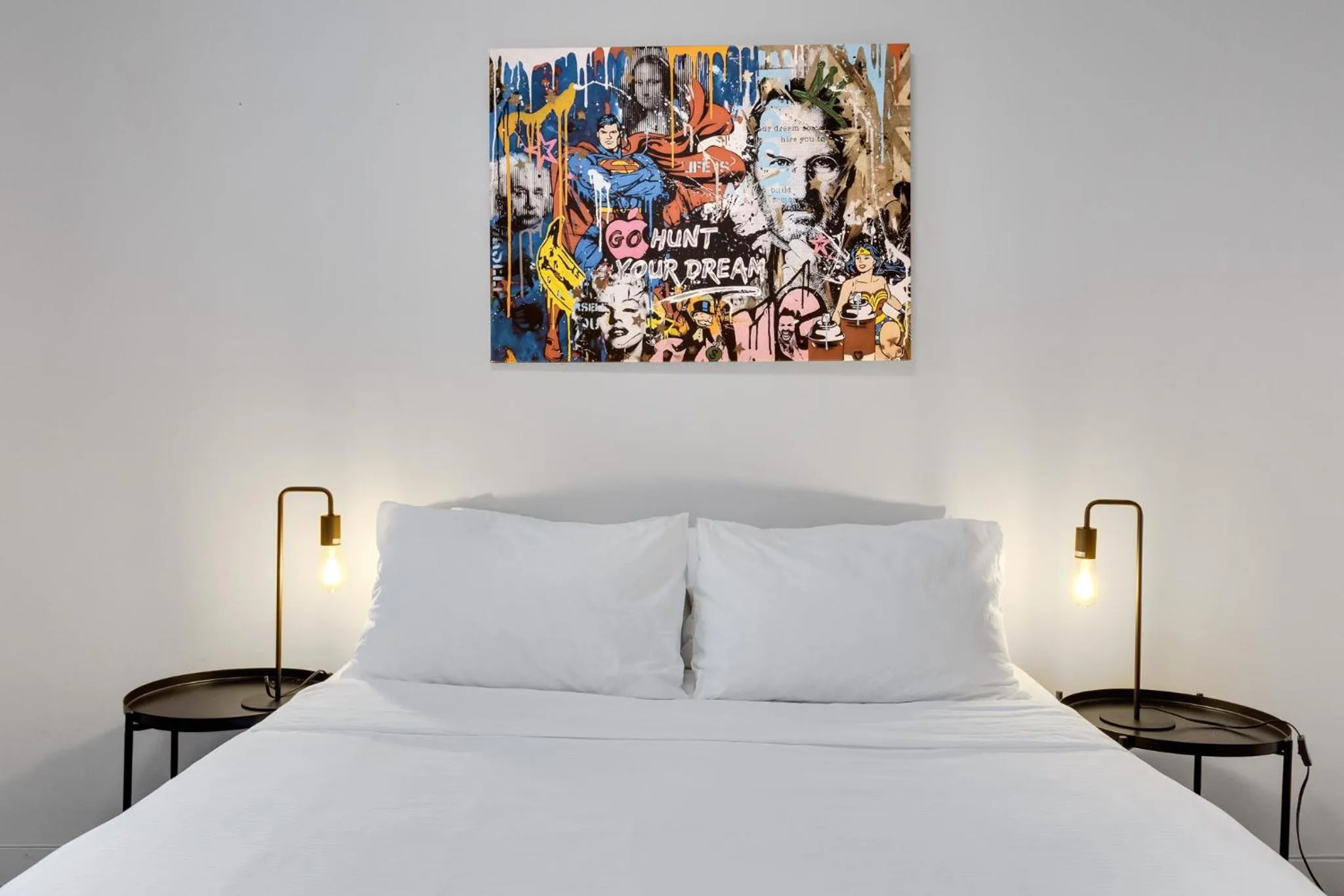 Bed in LiV MTL Avenue