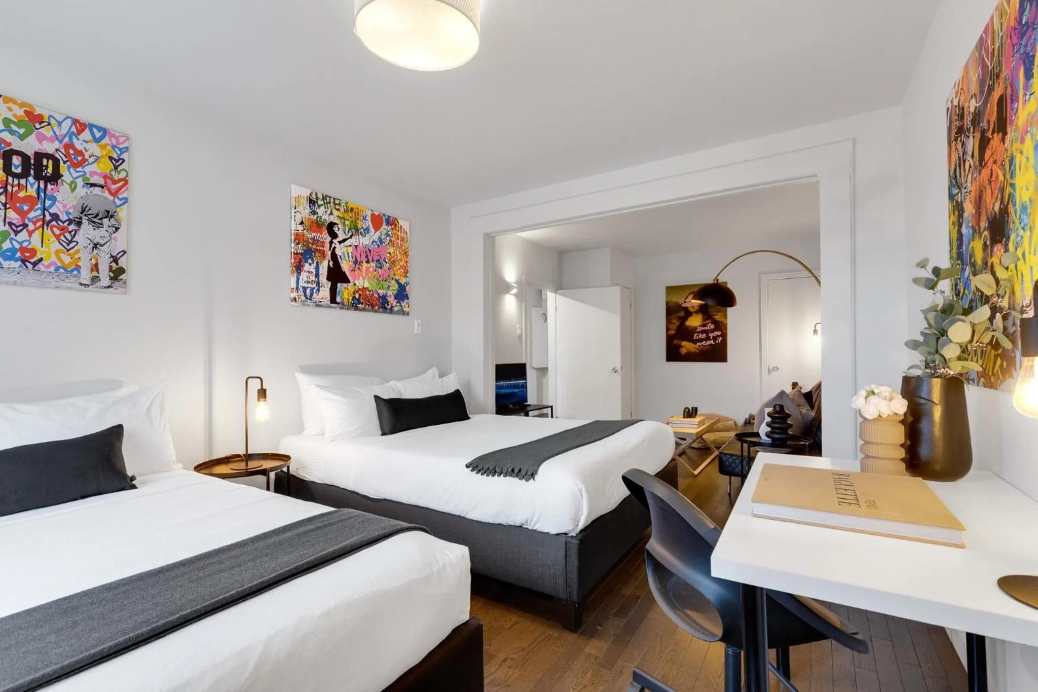 Bed in LiV MTL Avenue