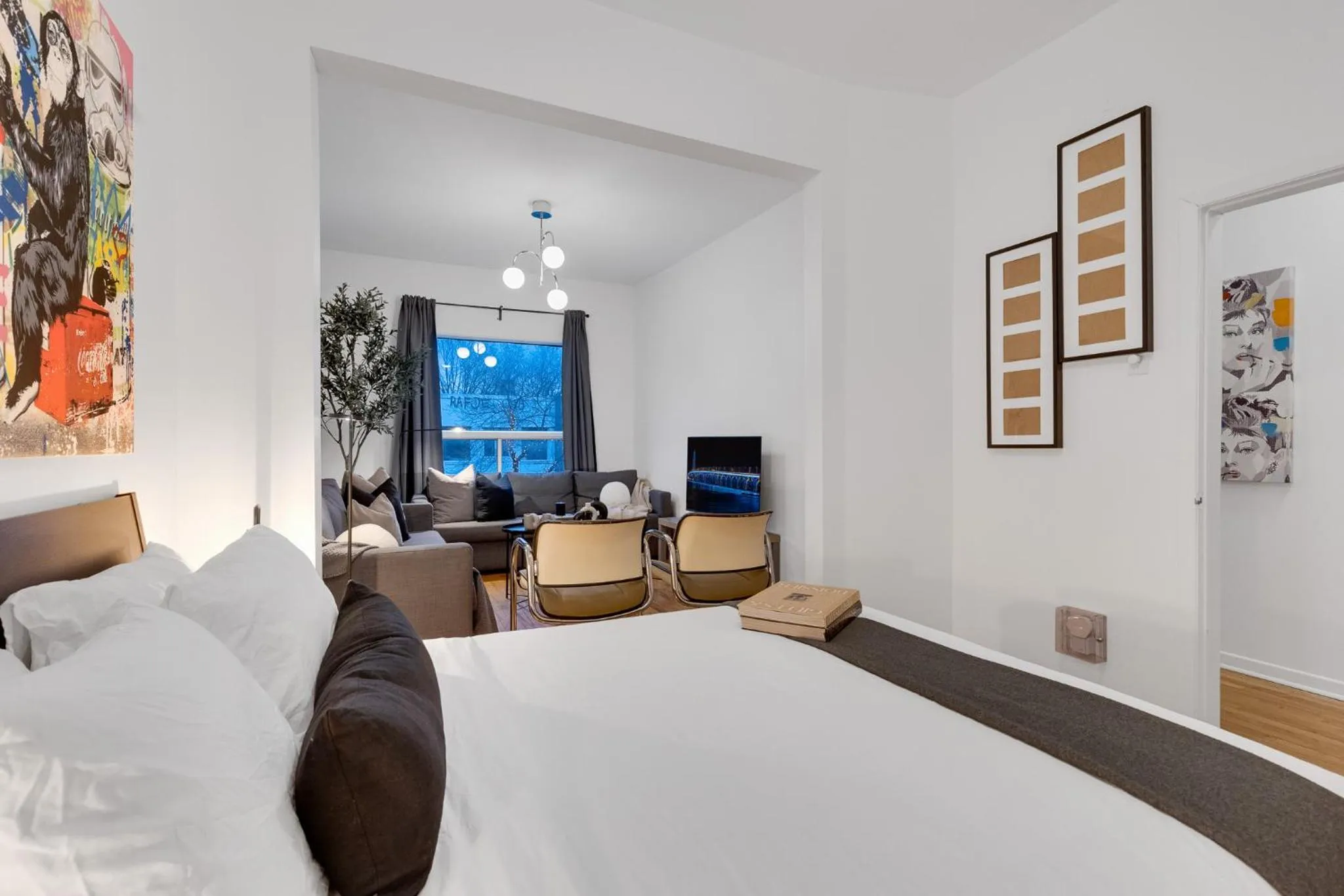 Bed in LiV MTL Avenue