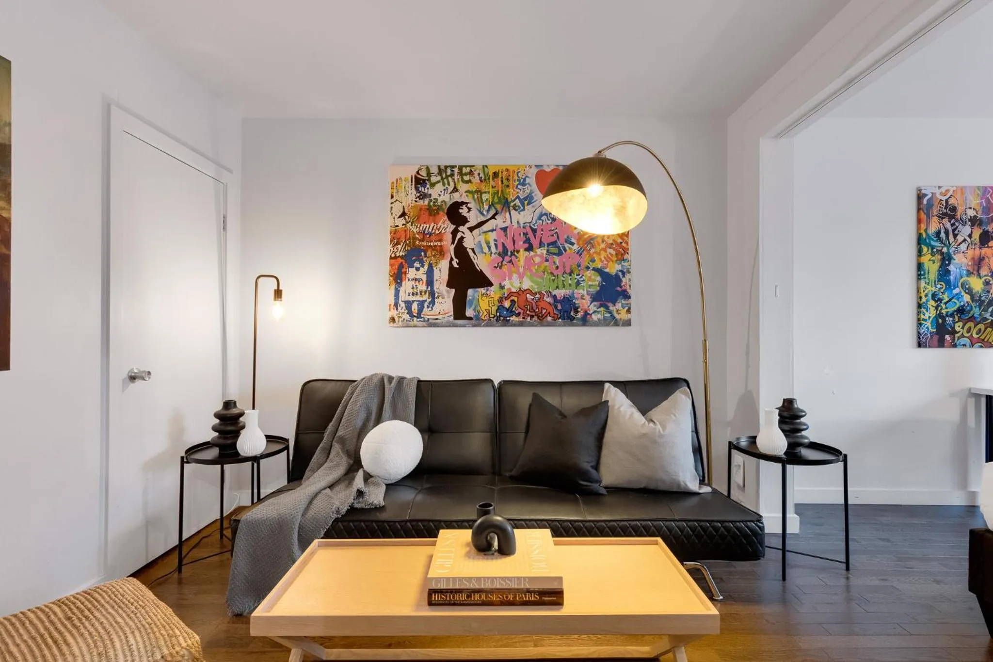 Living room in LiV MTL Avenue