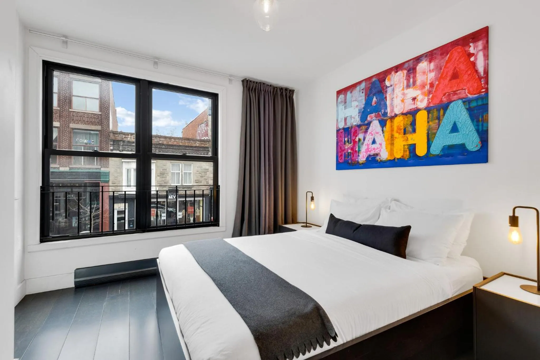 Photo of the whole room, Bed in LiV MTL Plato