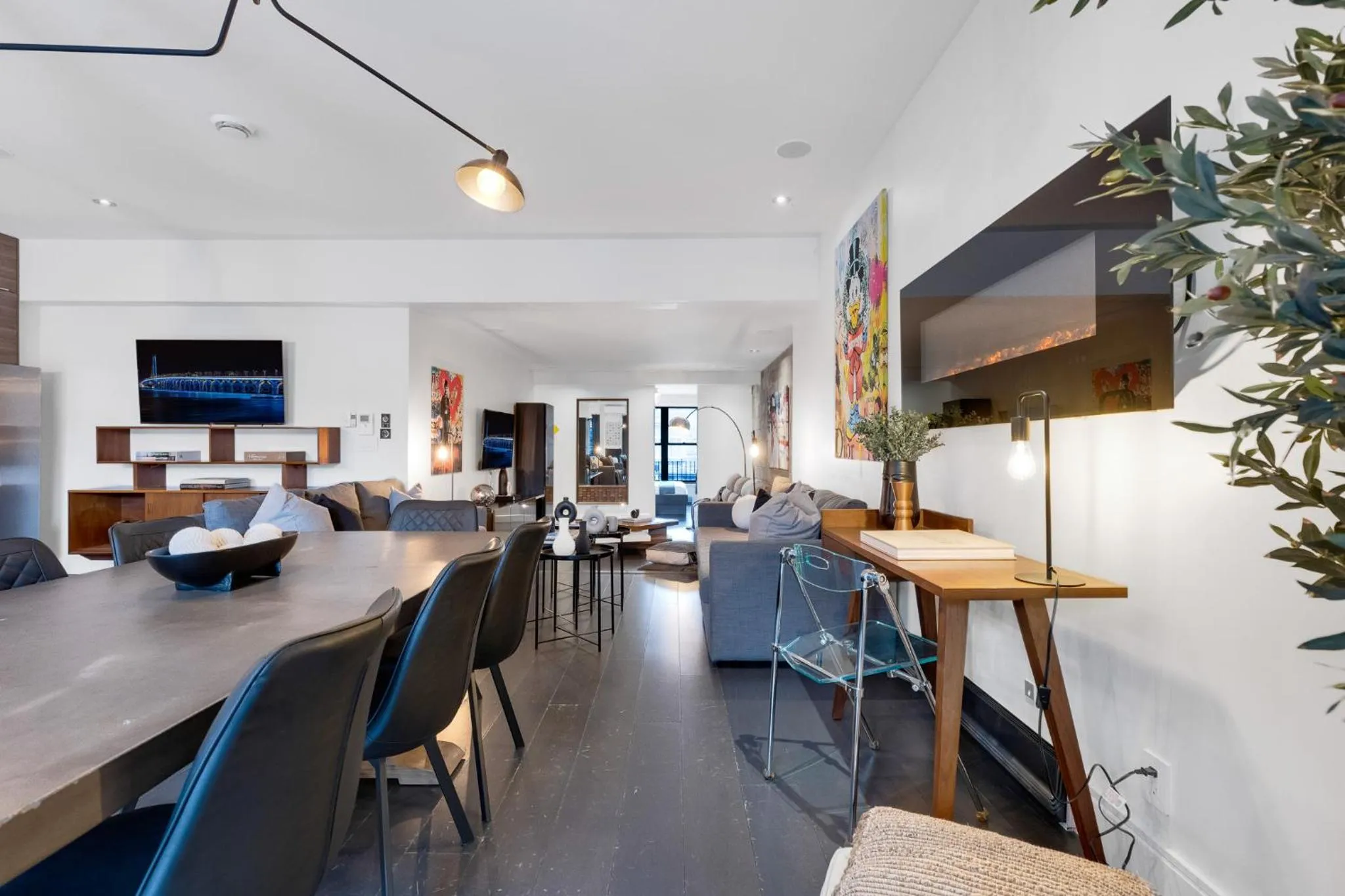 Restaurant/places to eat in LiV MTL Plato