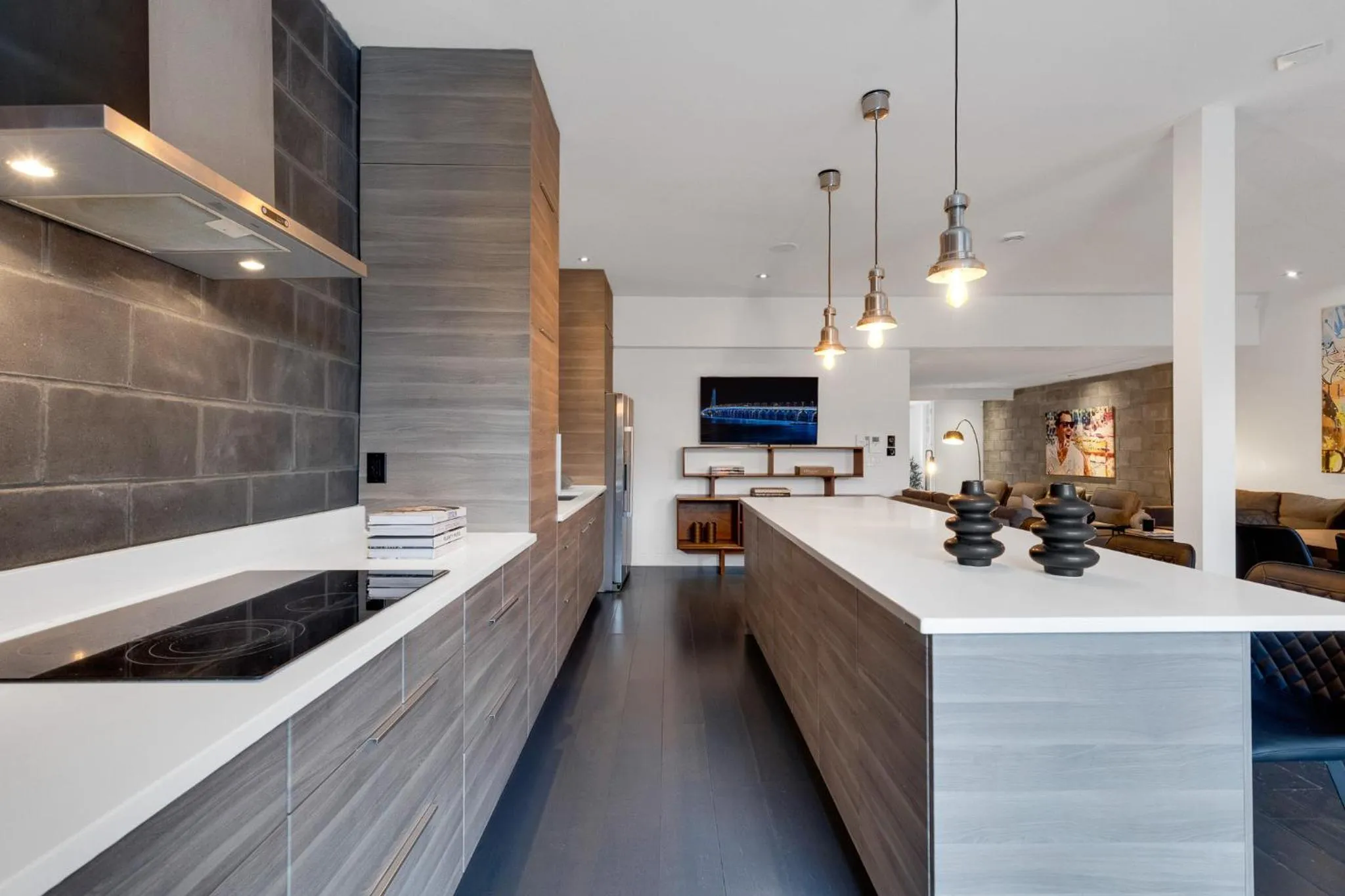 TV and multimedia in LiV MTL Plato