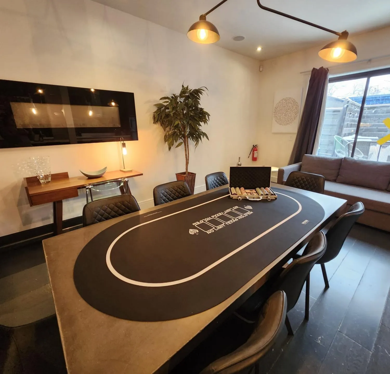 Game Room in LiV MTL Plato