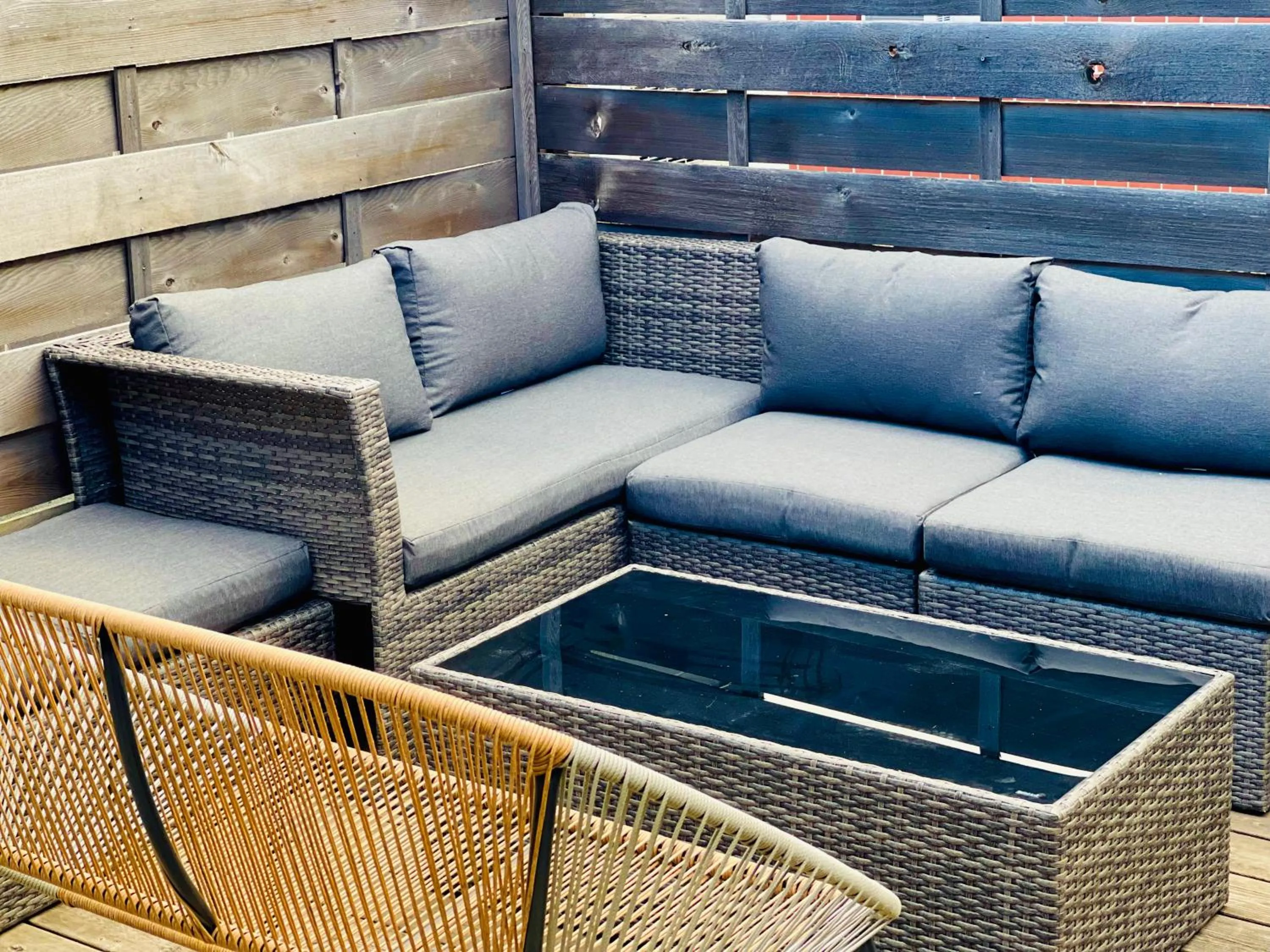 Balcony/Terrace in LiV MTL Plato