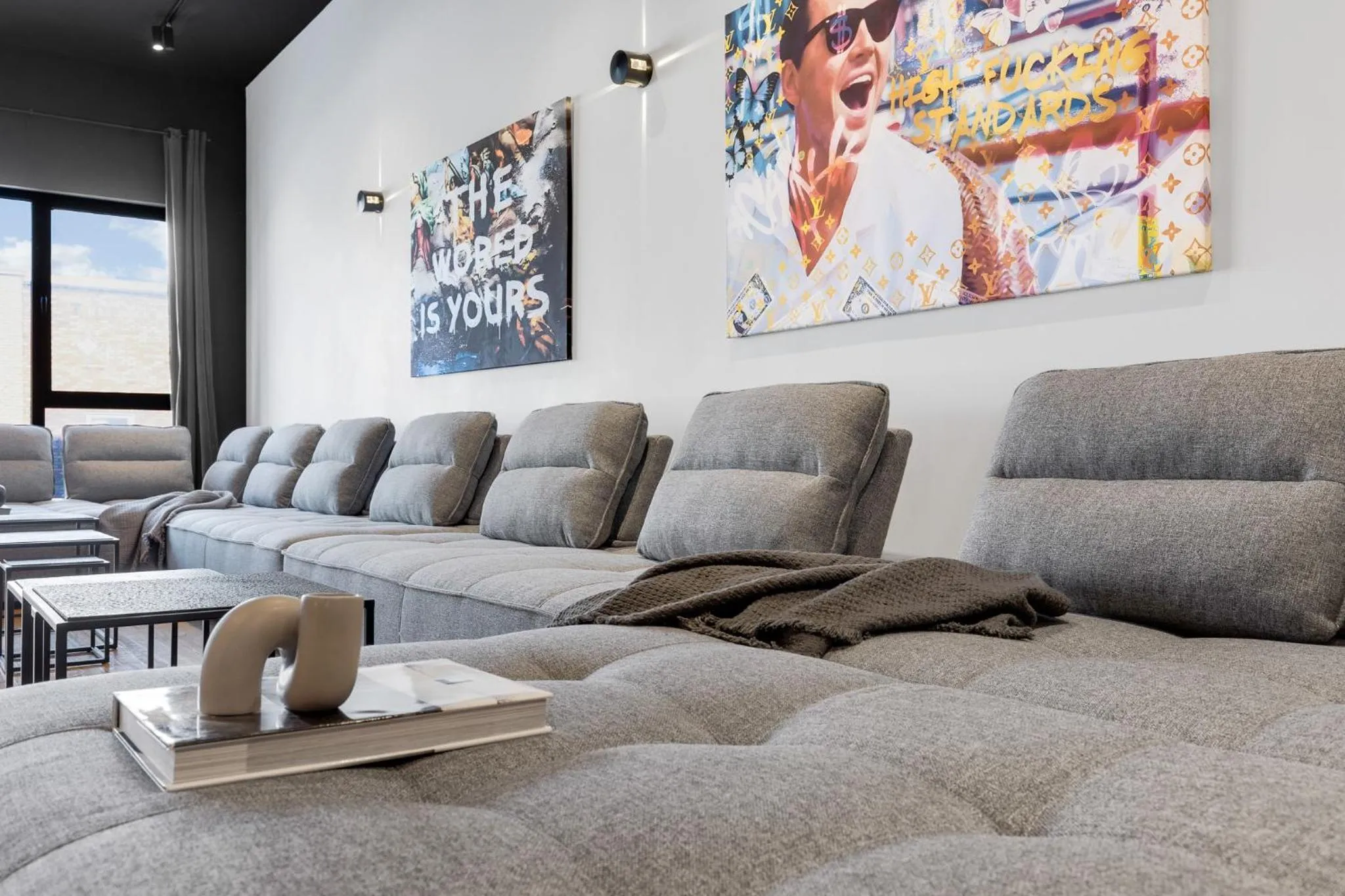 Living room in LiV MTL Plaza