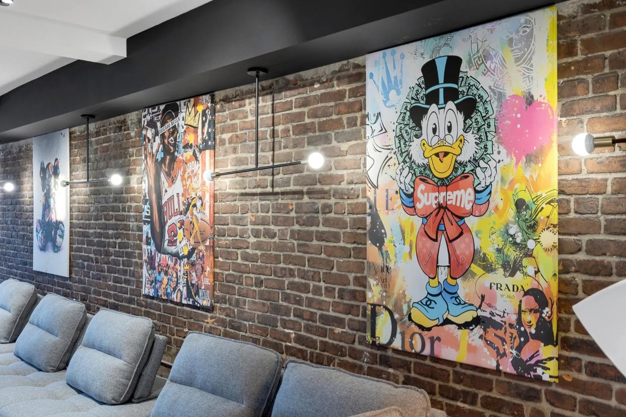 Living room in LiV MTL Plaza