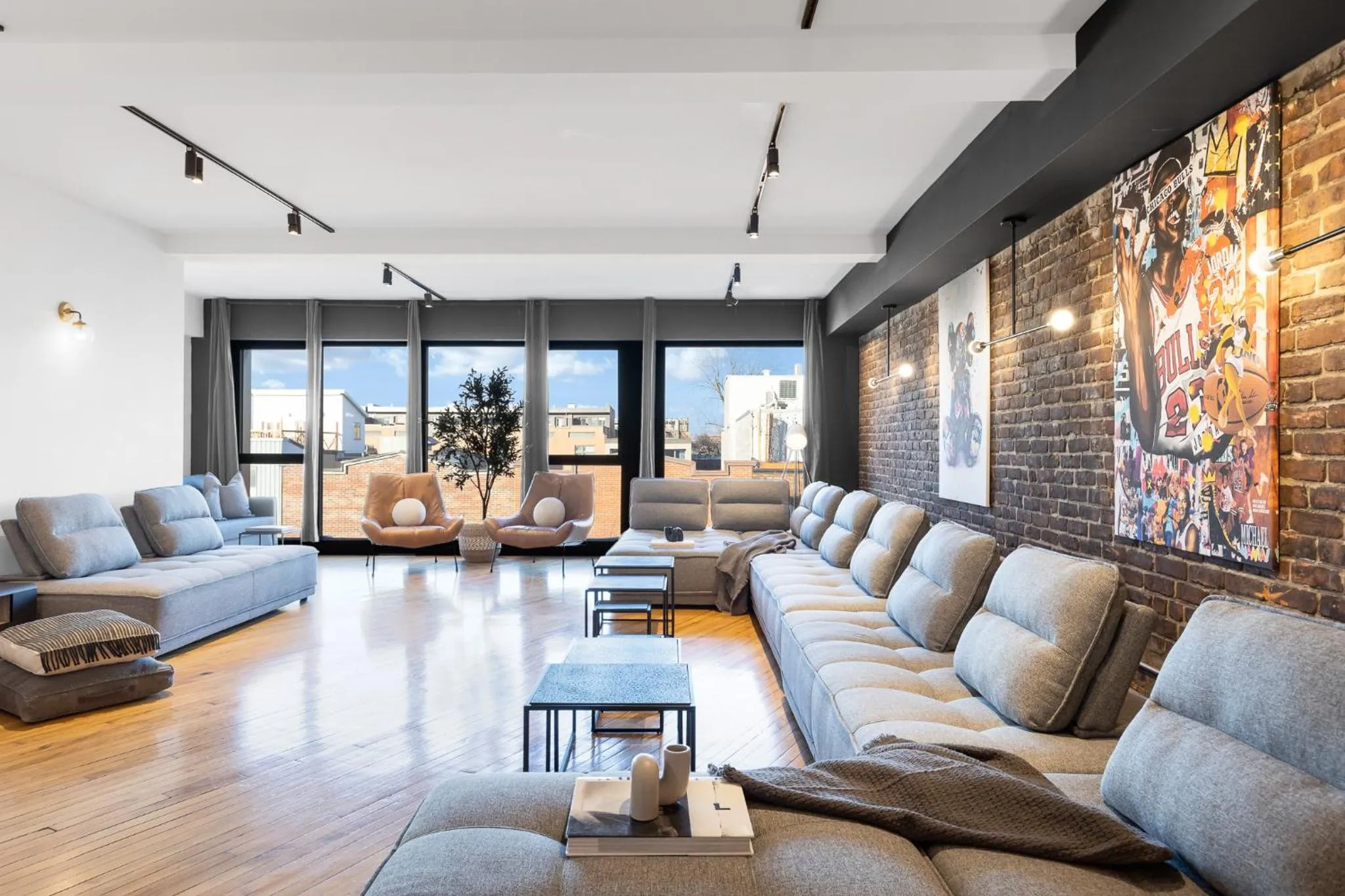 Living room in LiV MTL Plaza