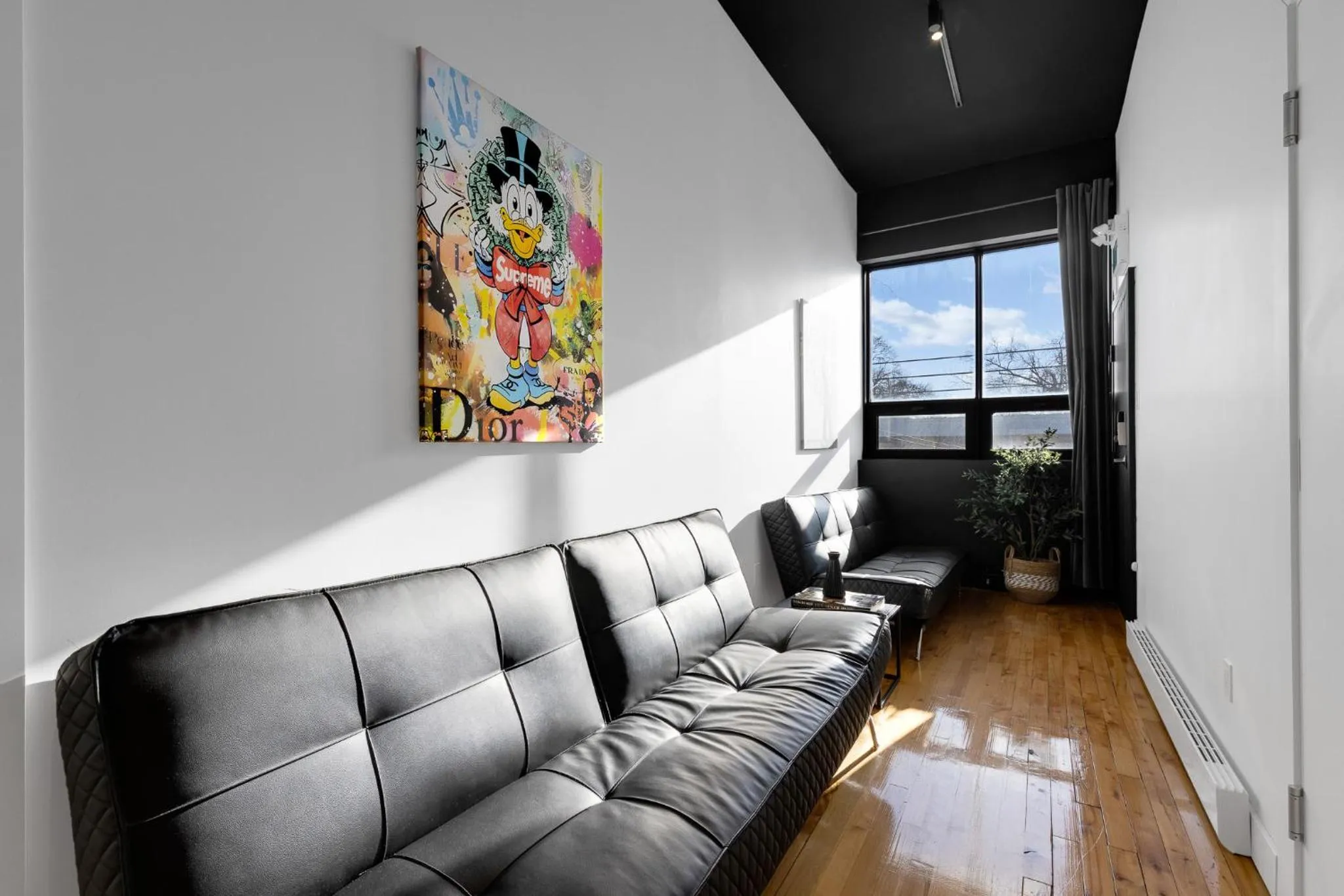 Living room in LiV MTL Plaza