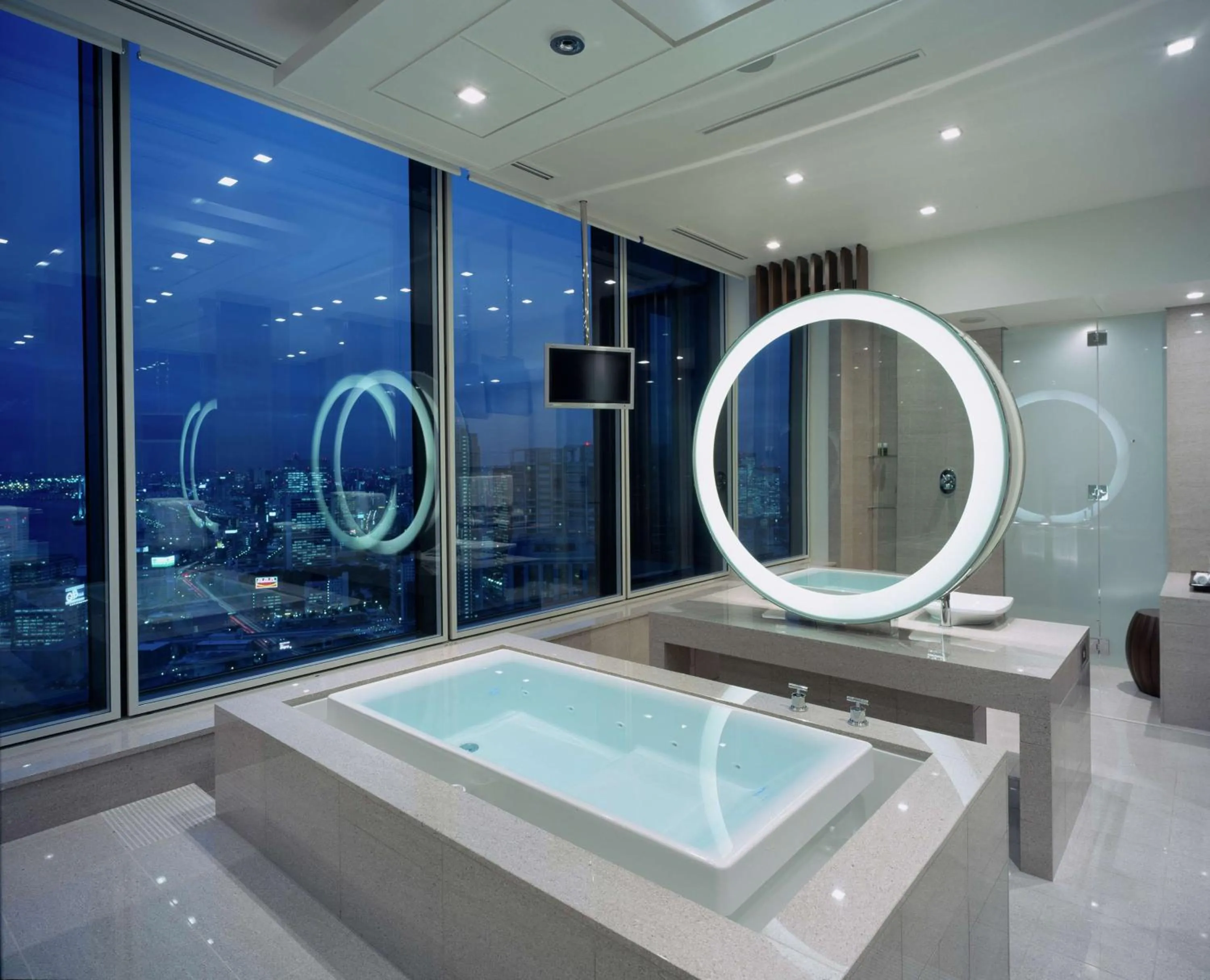 Bathroom in Conrad Tokyo