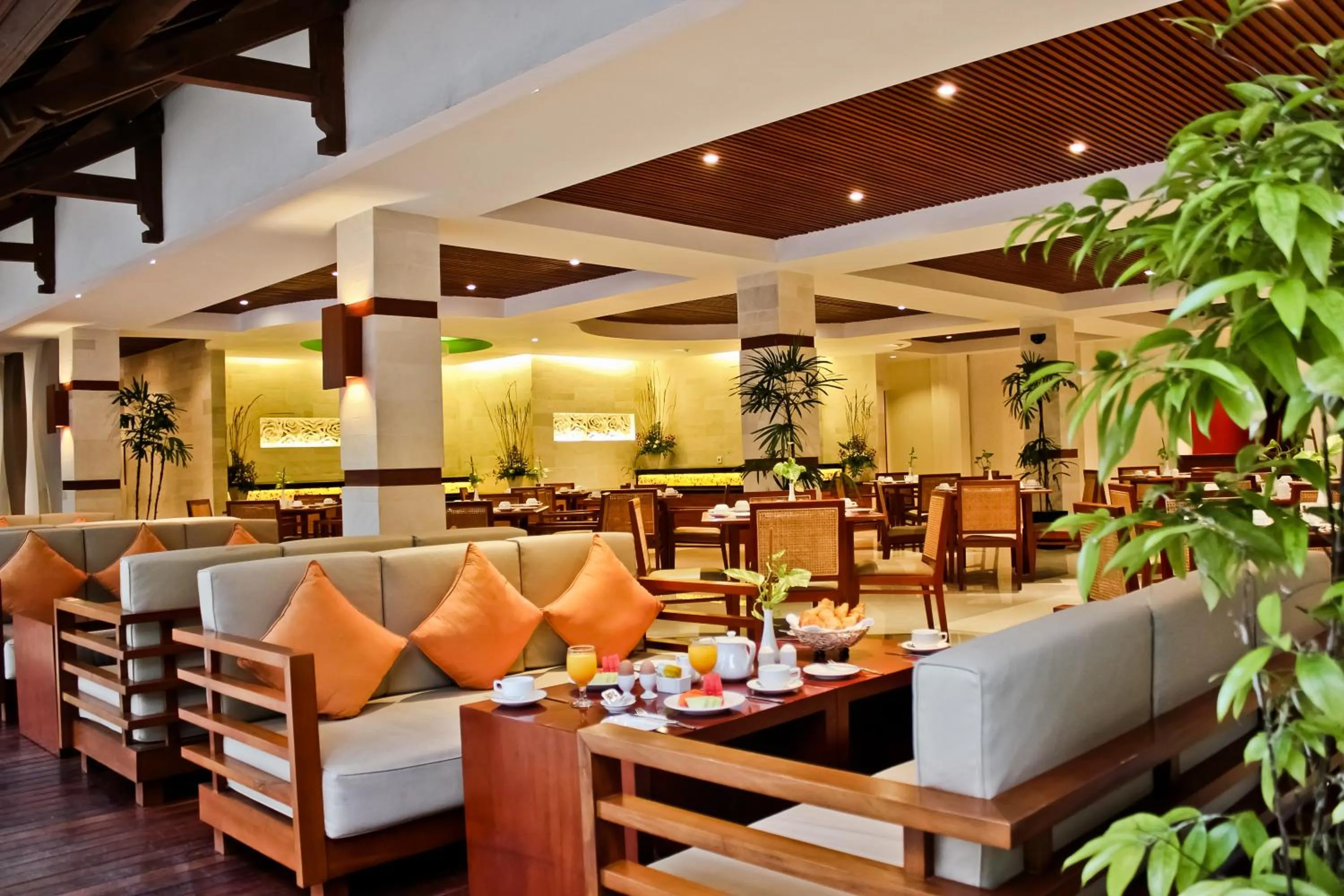 Restaurant/places to eat in Bali Rani Hotel