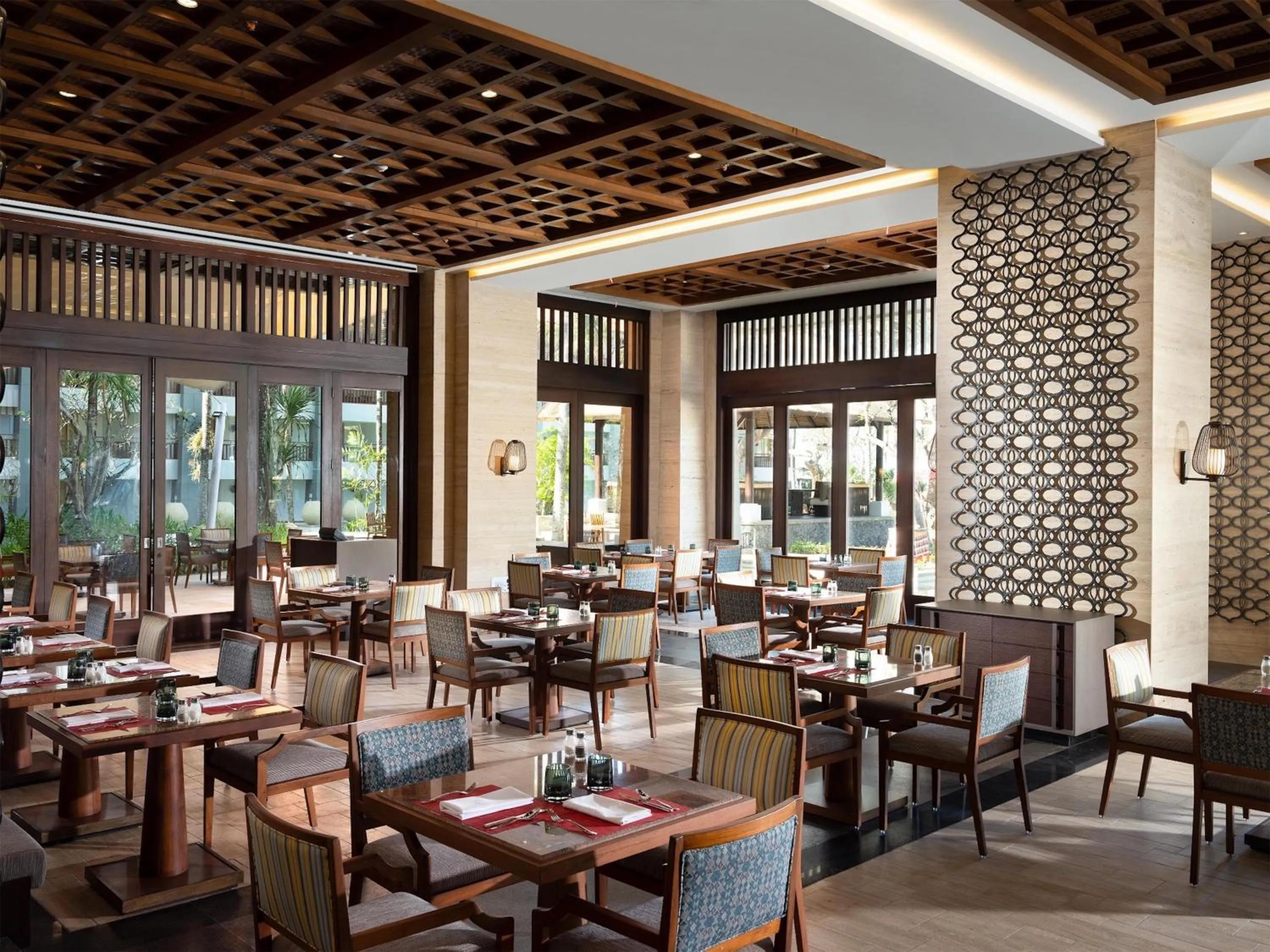 Restaurant/places to eat in Conrad Bali
