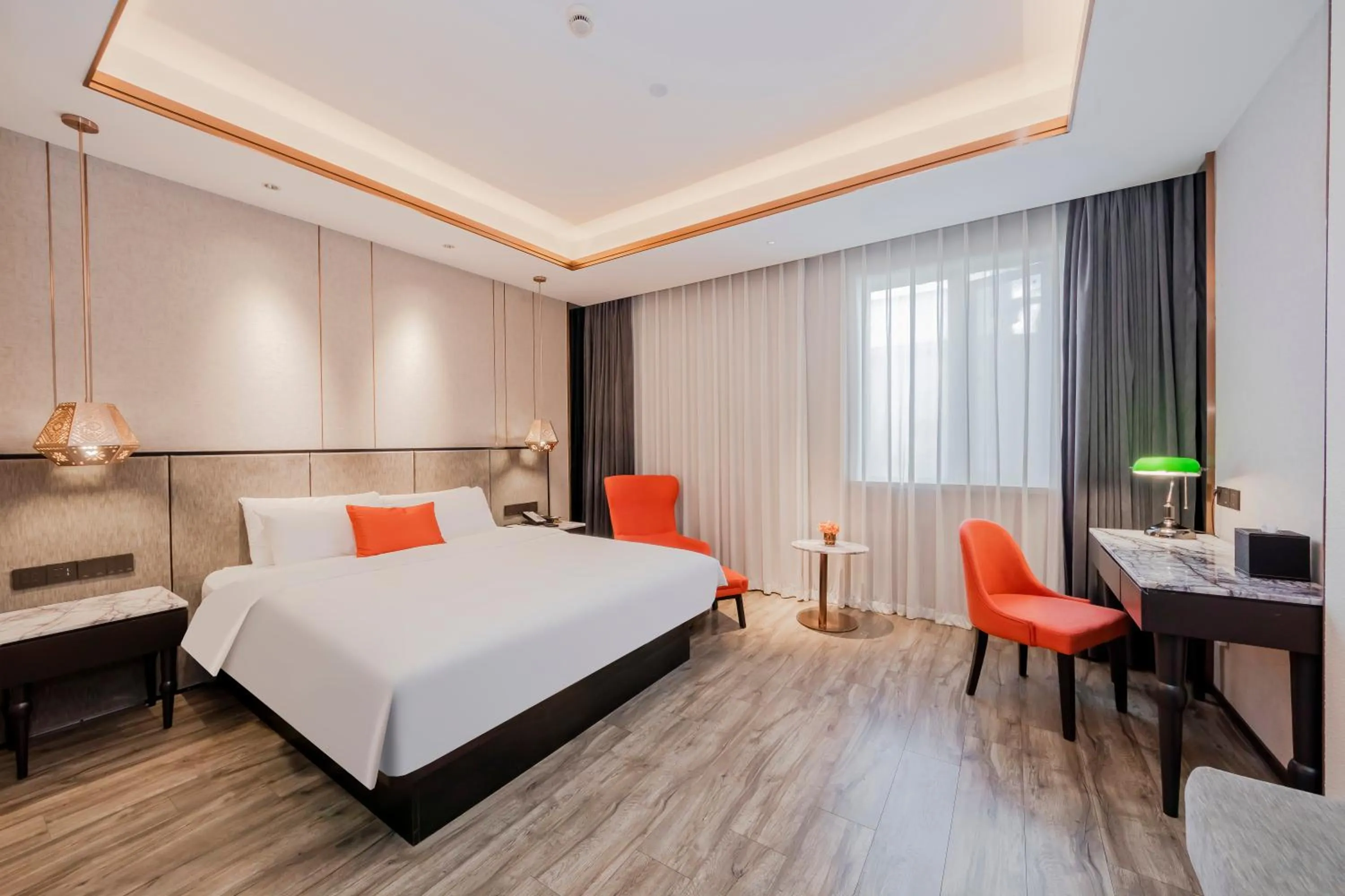 Photo of the whole room, Bed in Yitel Premium (Shanghai Nanjing Road Pedestrian Street)