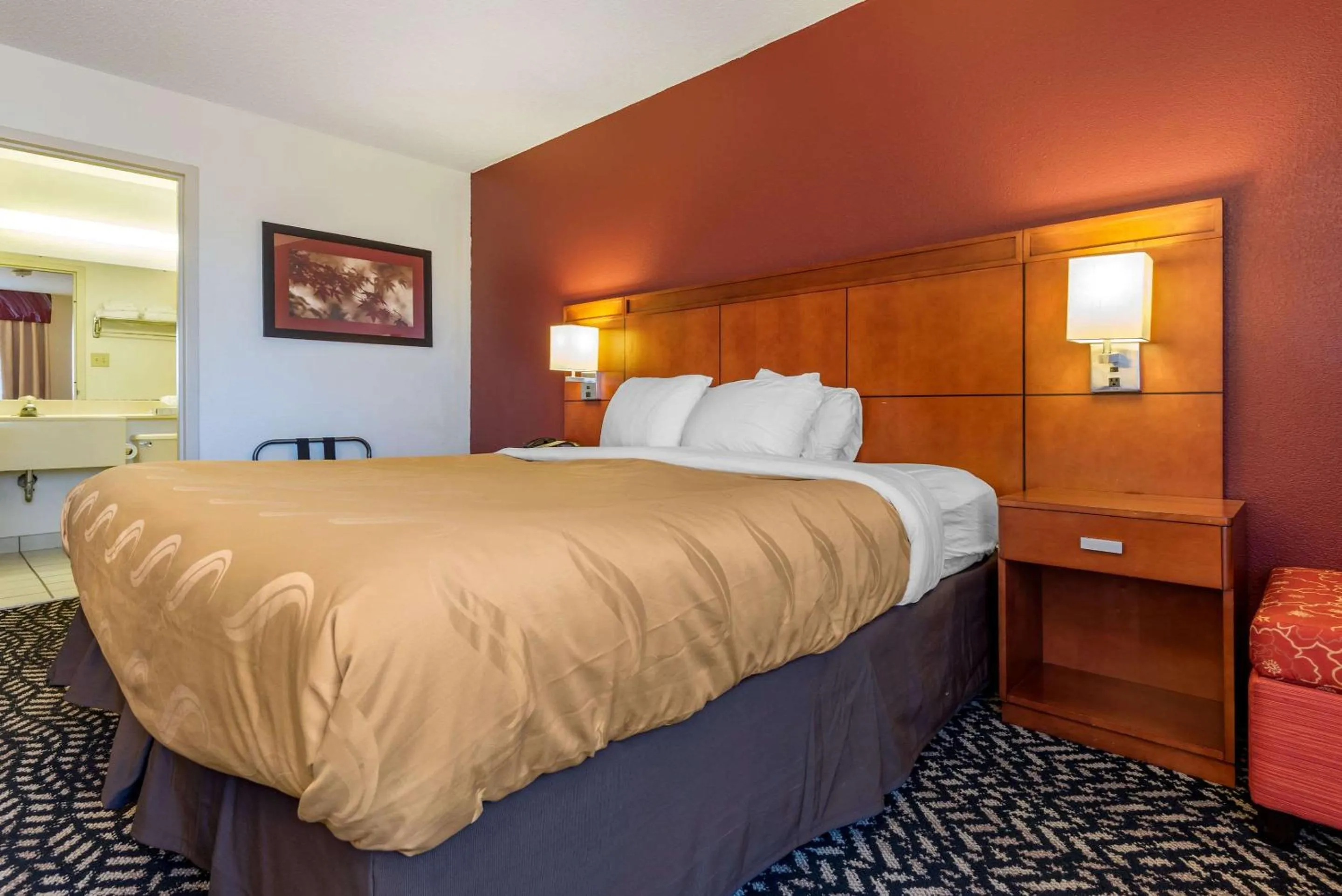 Photo of the whole room, Bed in Quality Inn Falconer - Jamestown