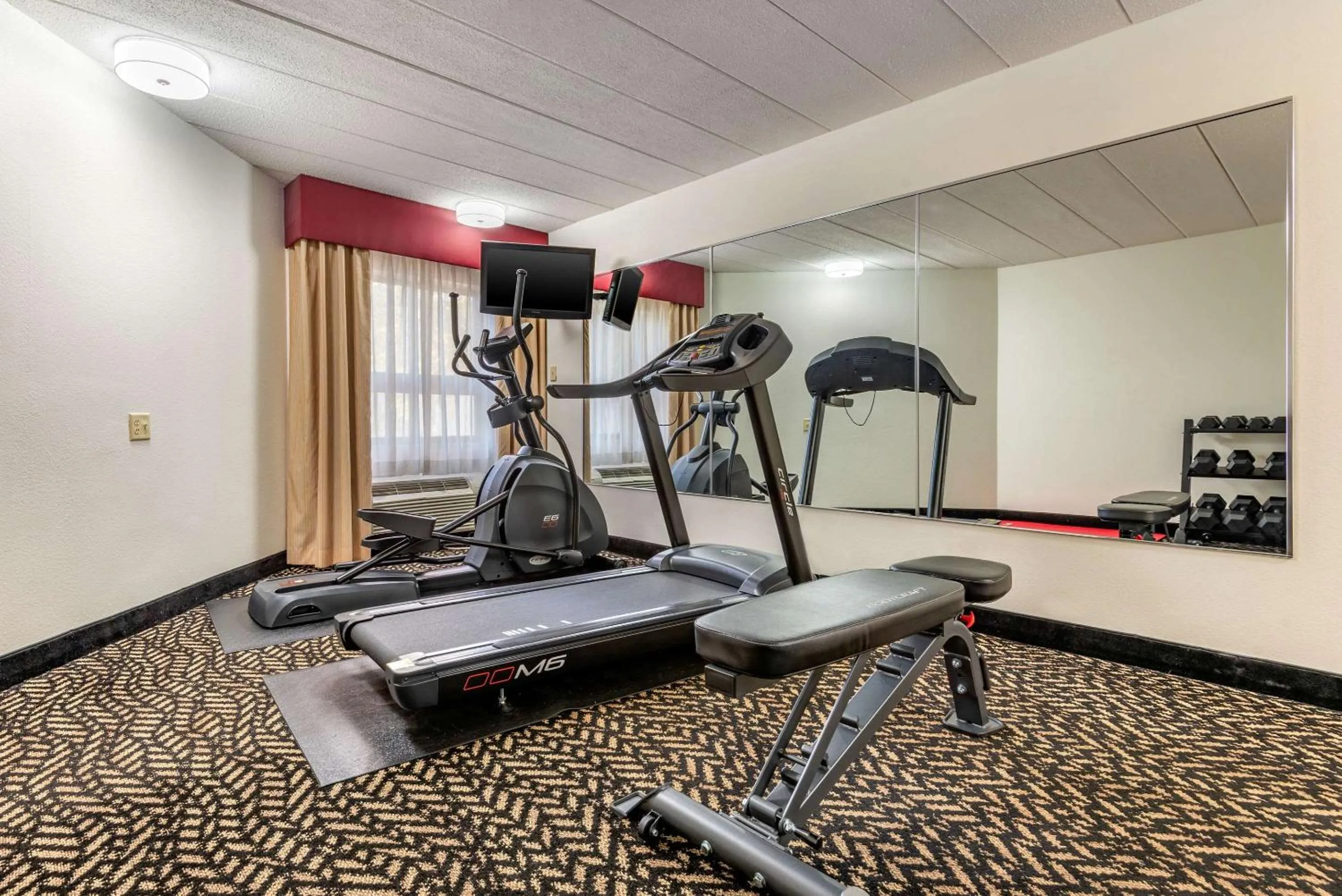 Fitness centre/facilities in Quality Inn Falconer - Jamestown