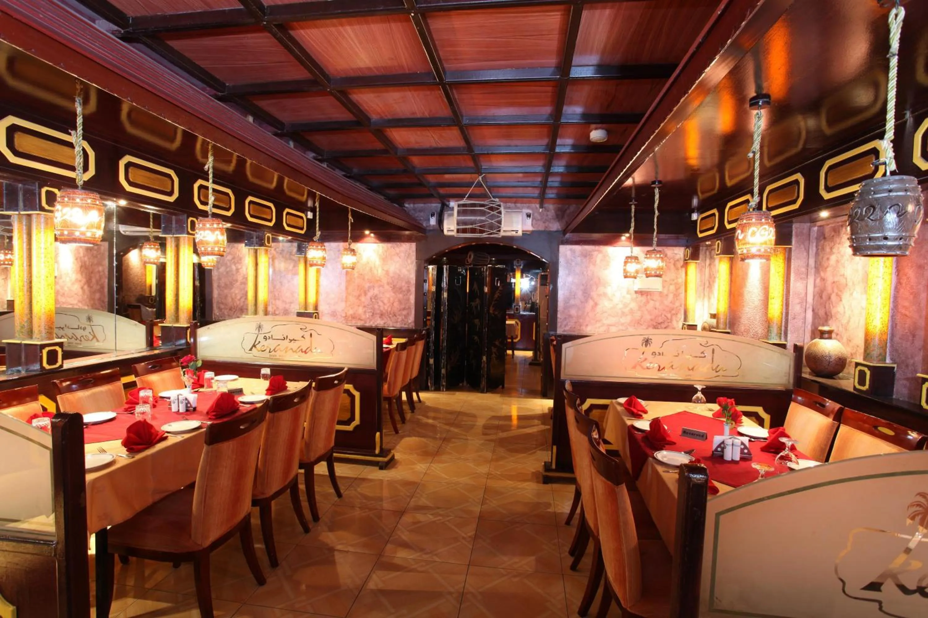 Restaurant/places to eat in Al Bahjah Hotel