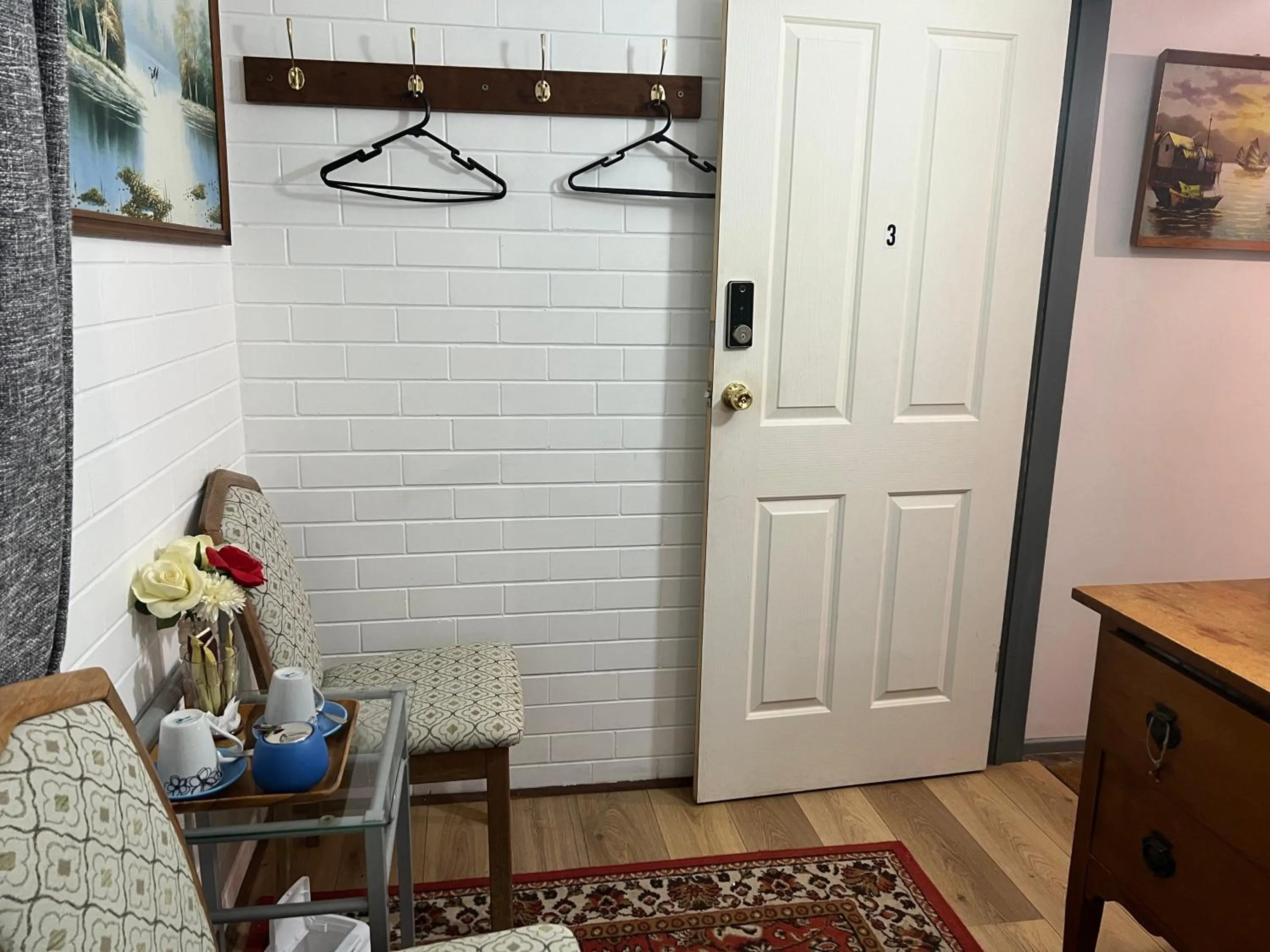 Seating area in XYL Holiday Inn