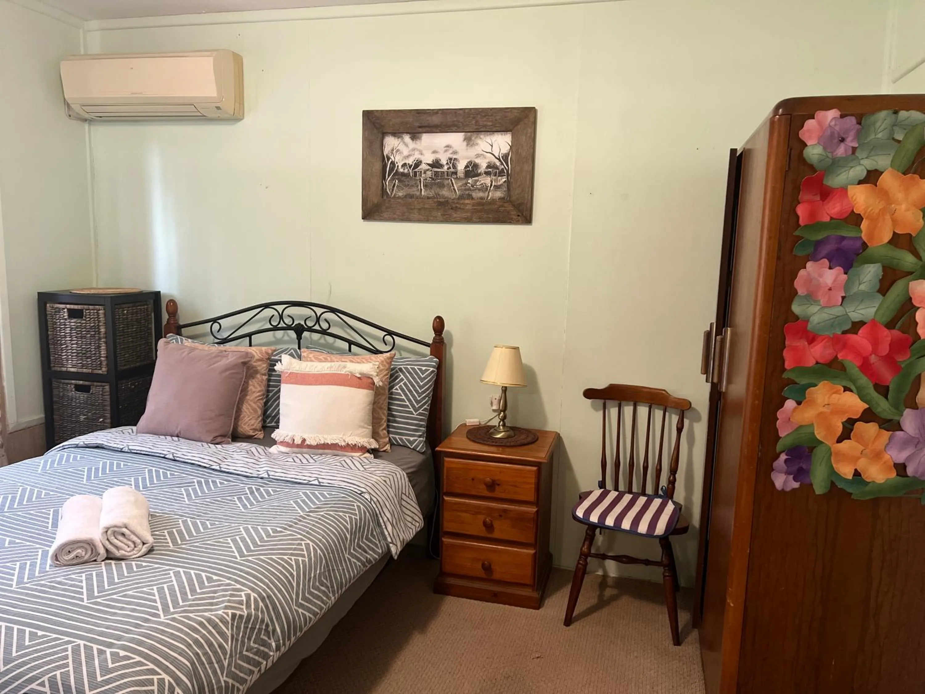 Bedroom, Bed in XYL Holiday Inn