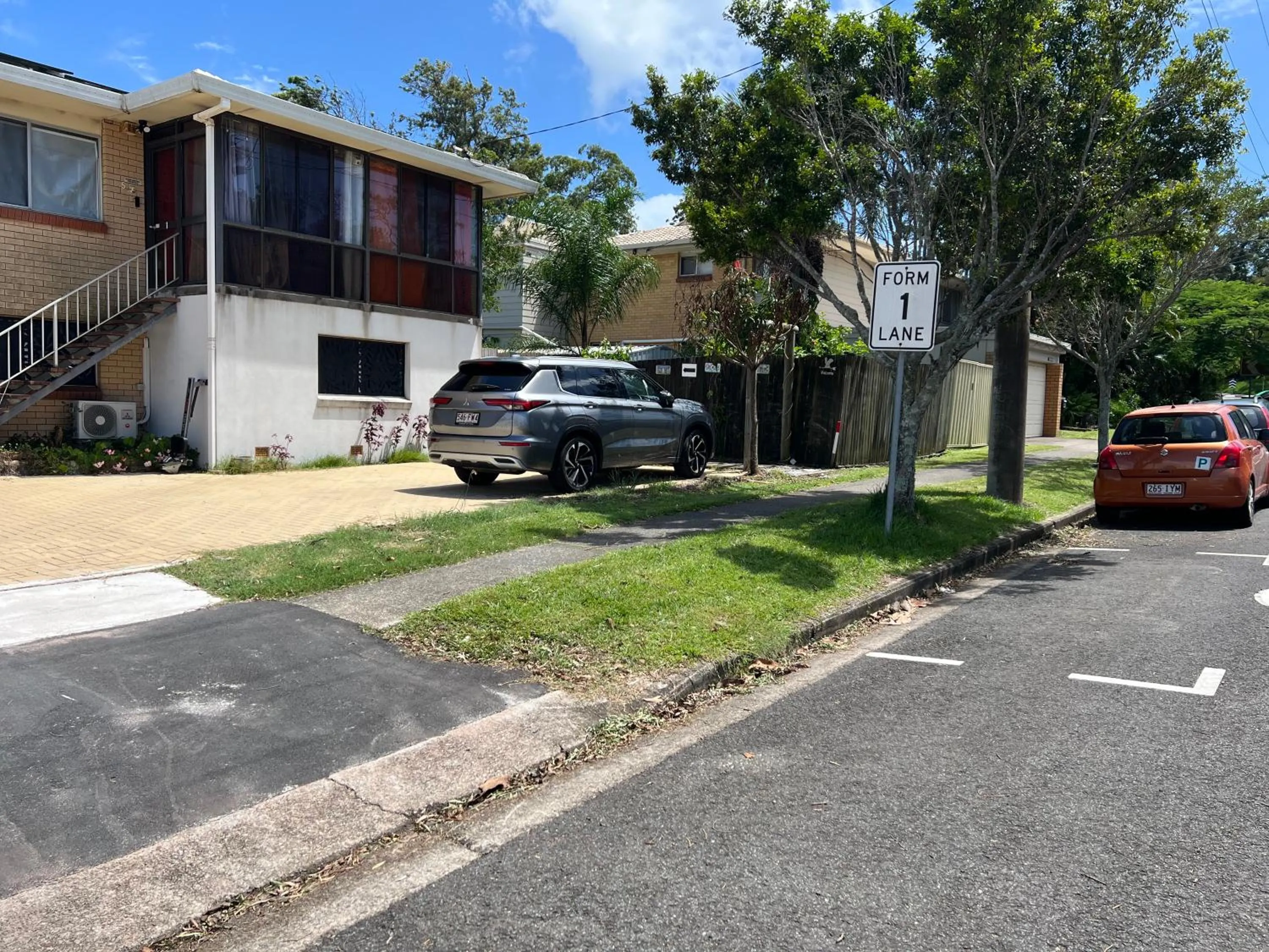 Property building in XYL Holiday Inn