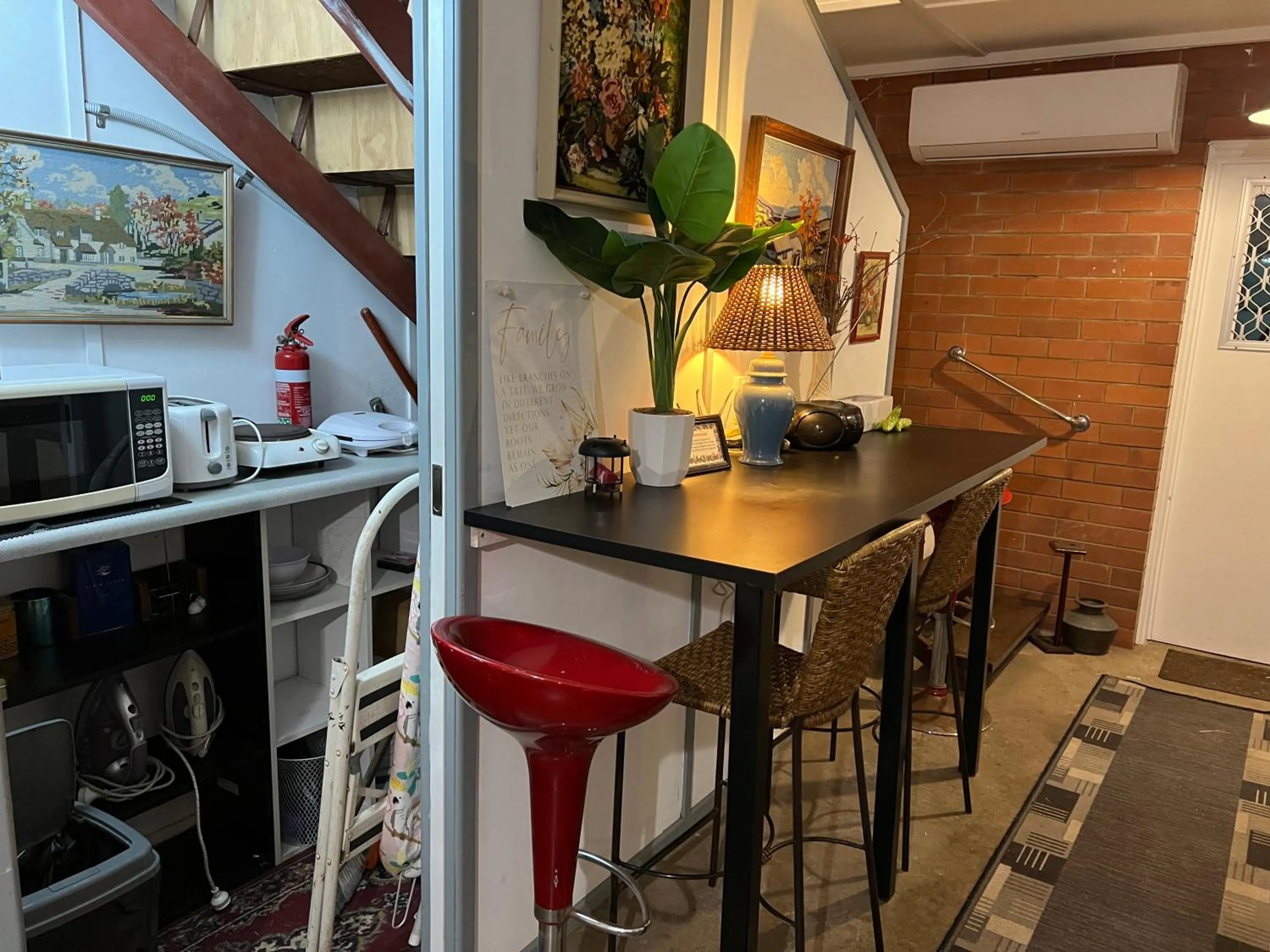 Kitchen or kitchenette in XYL Holiday Inn