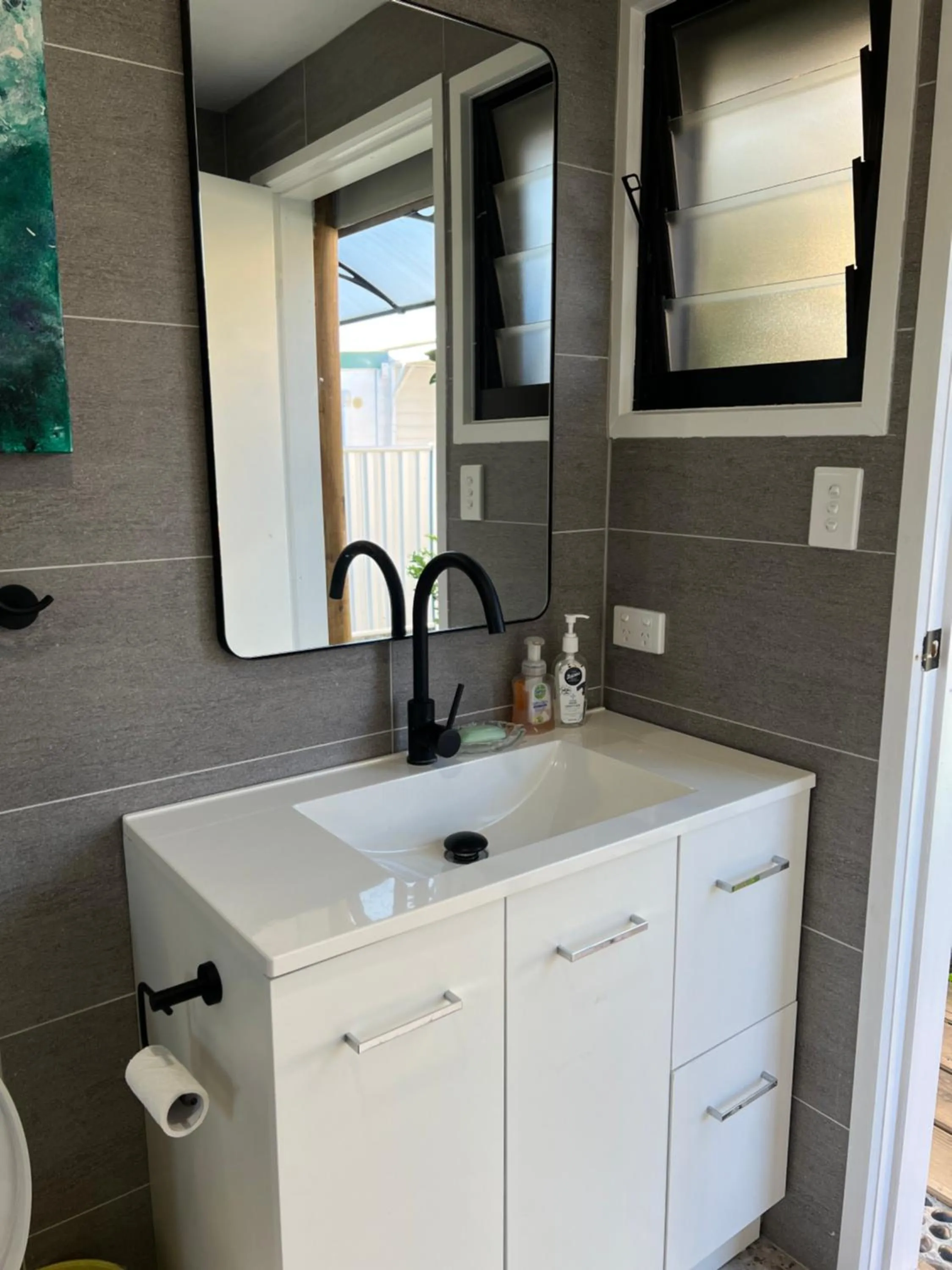 Bathroom in XYL Holiday Inn