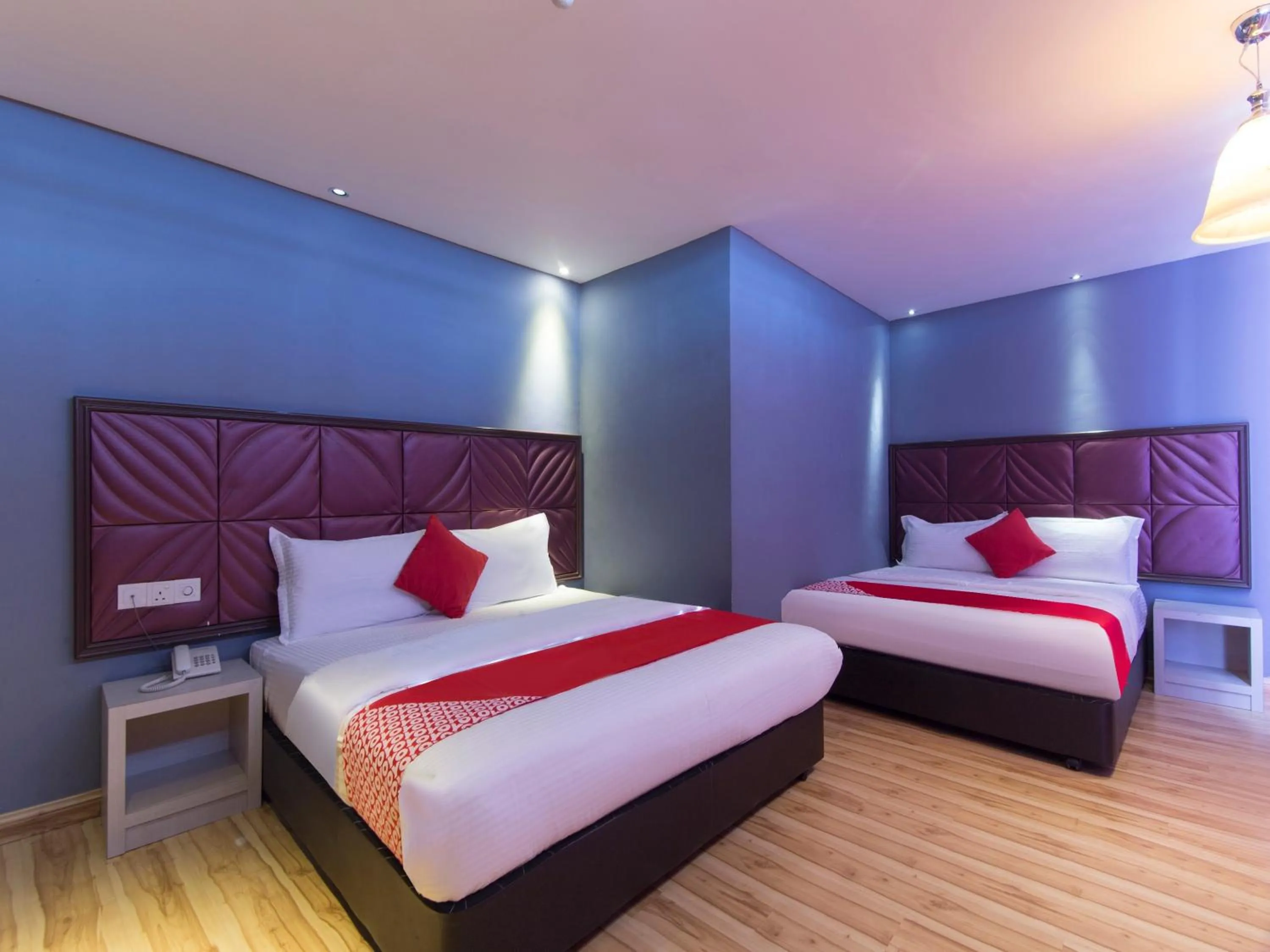 Bedroom, Bed in Super OYO 763 Tazara Hotel