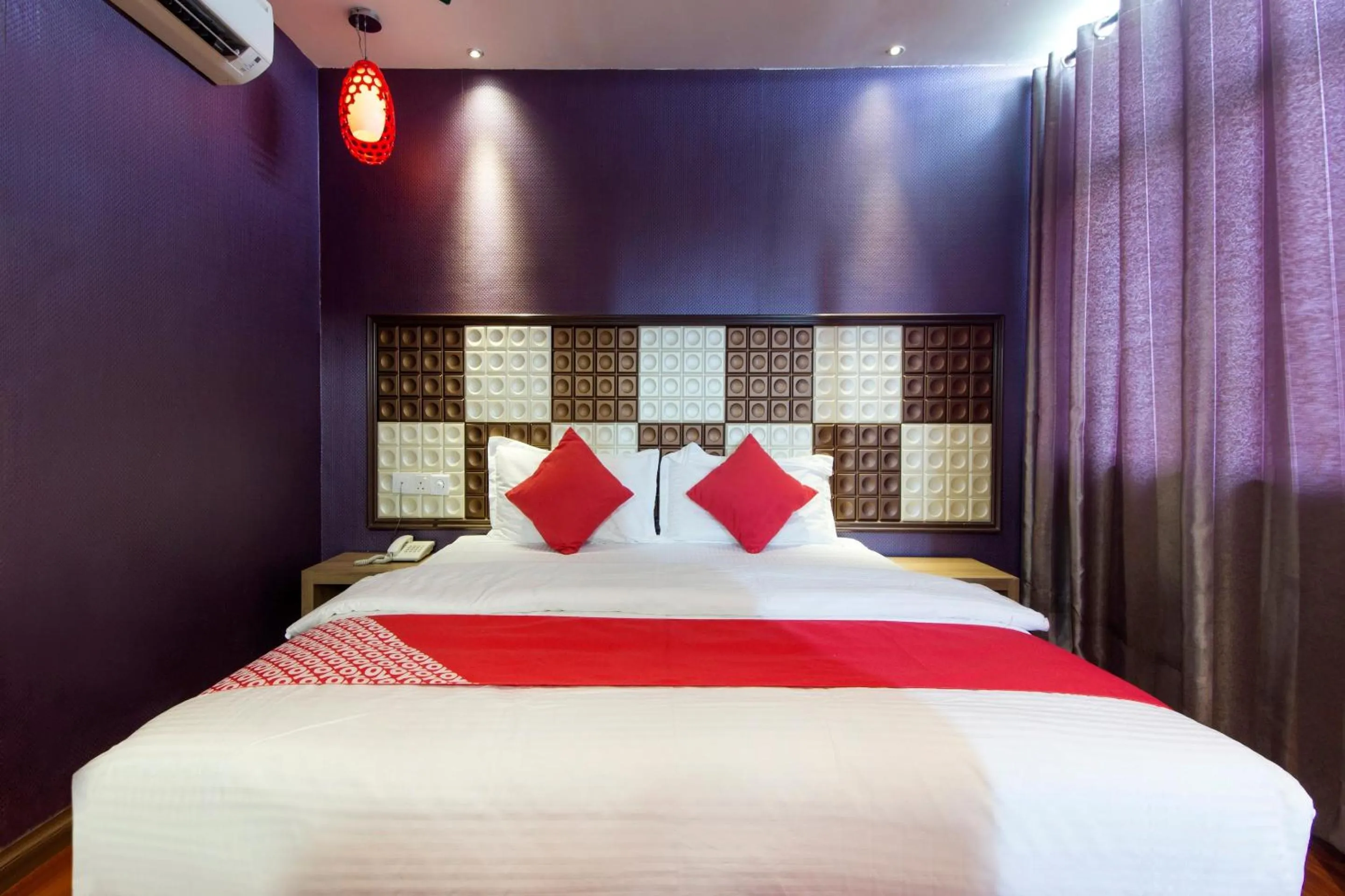 Bedroom, Bed in Hotel O Smc I-city