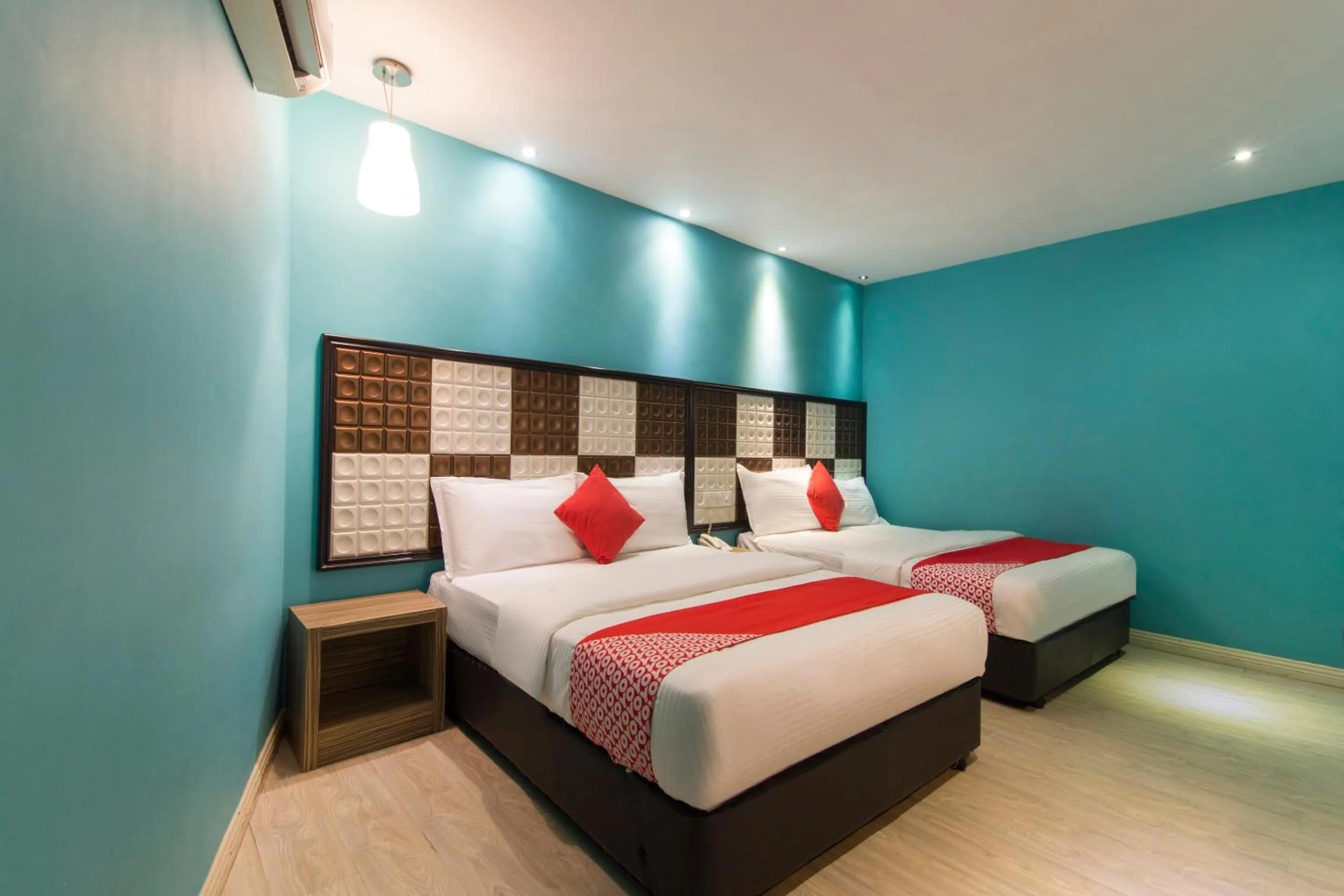 Bedroom, Bed in Hotel O Smc I-city