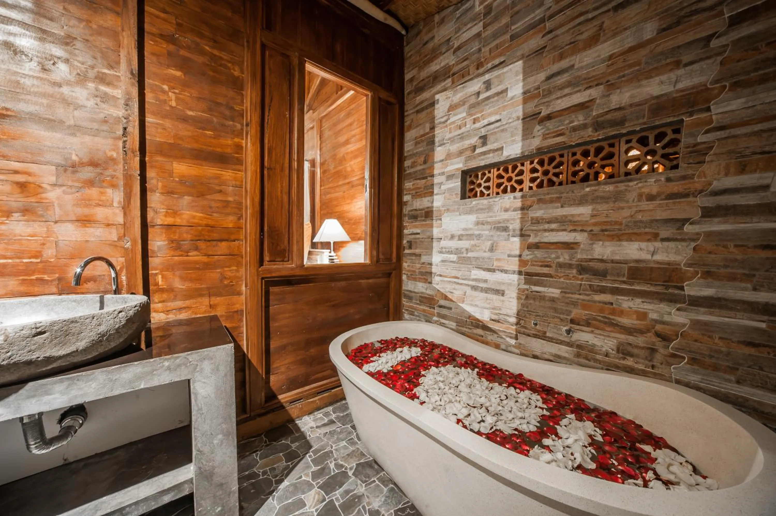 Shower in The Lebak Canggu