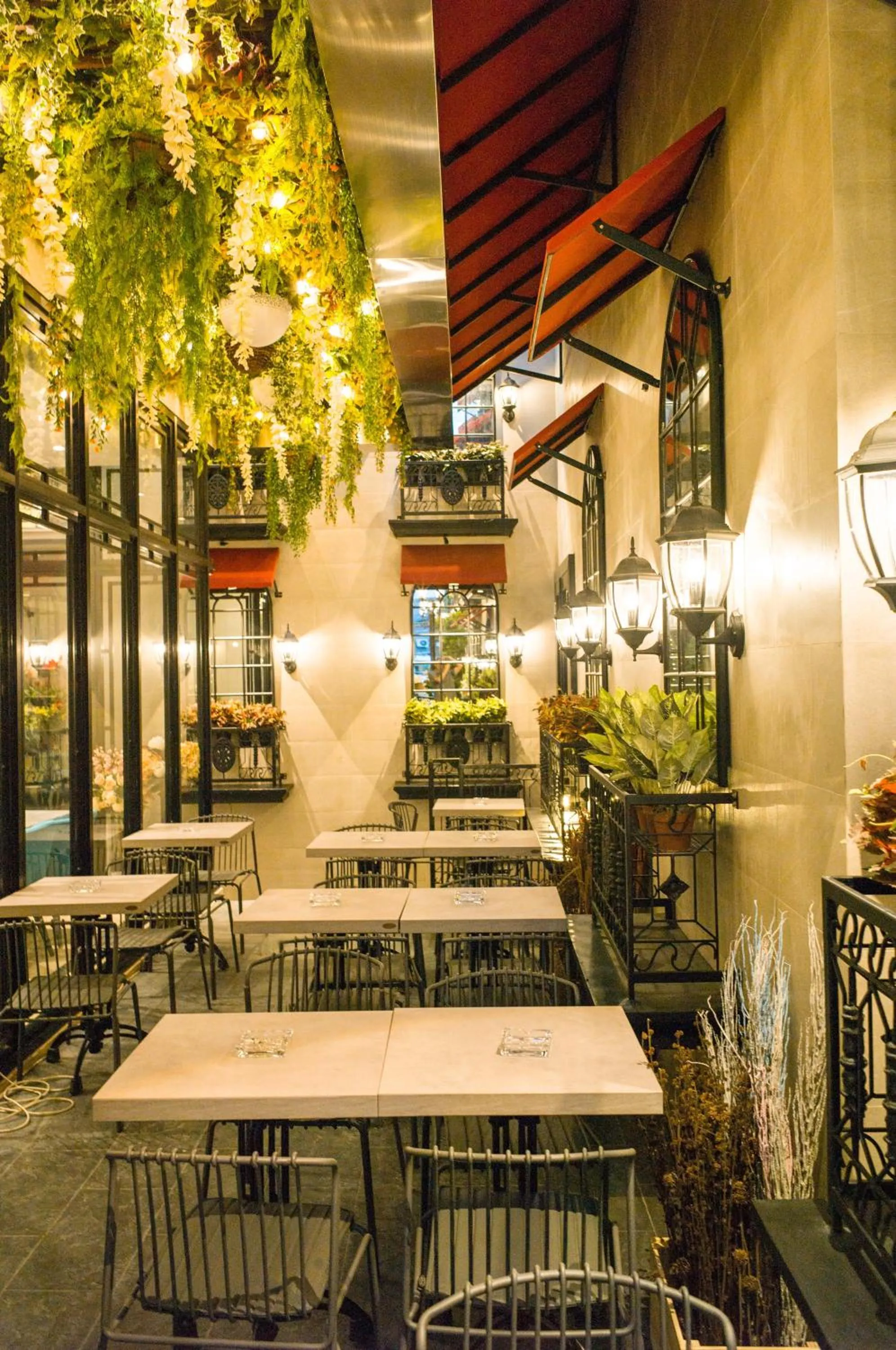 Restaurant/places to eat in Ashley Sabang Jakarta