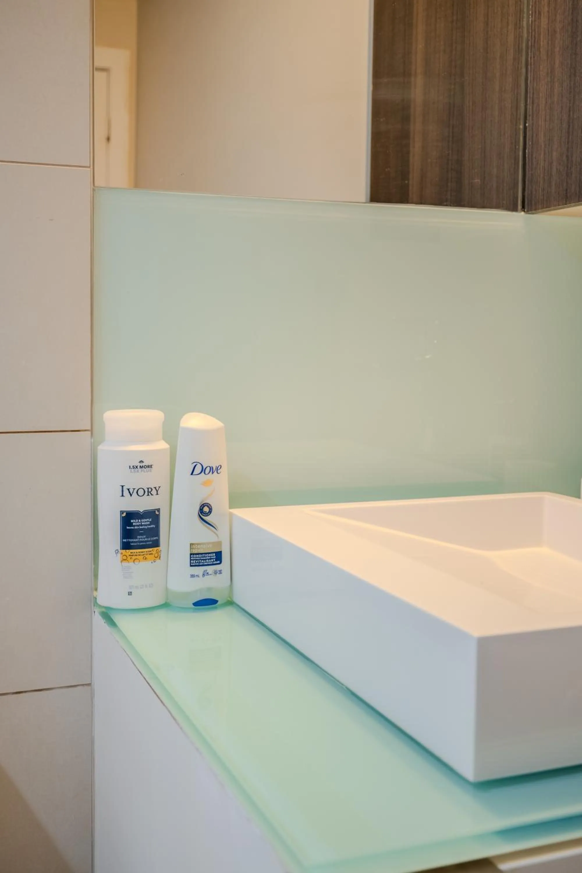 Bathroom in GLOBALSTAY Modern Downtown Apartment